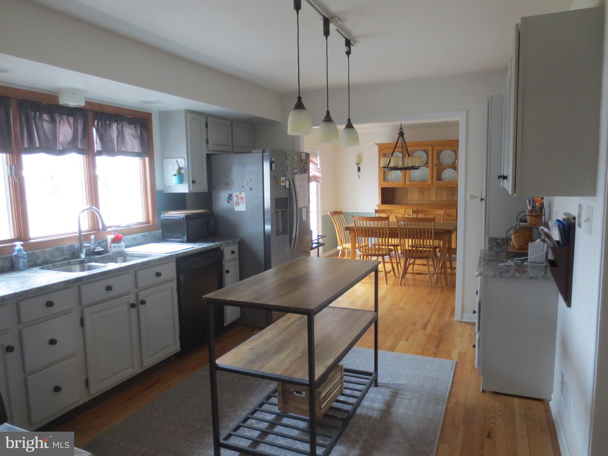 HICKORY WOODS - Residential