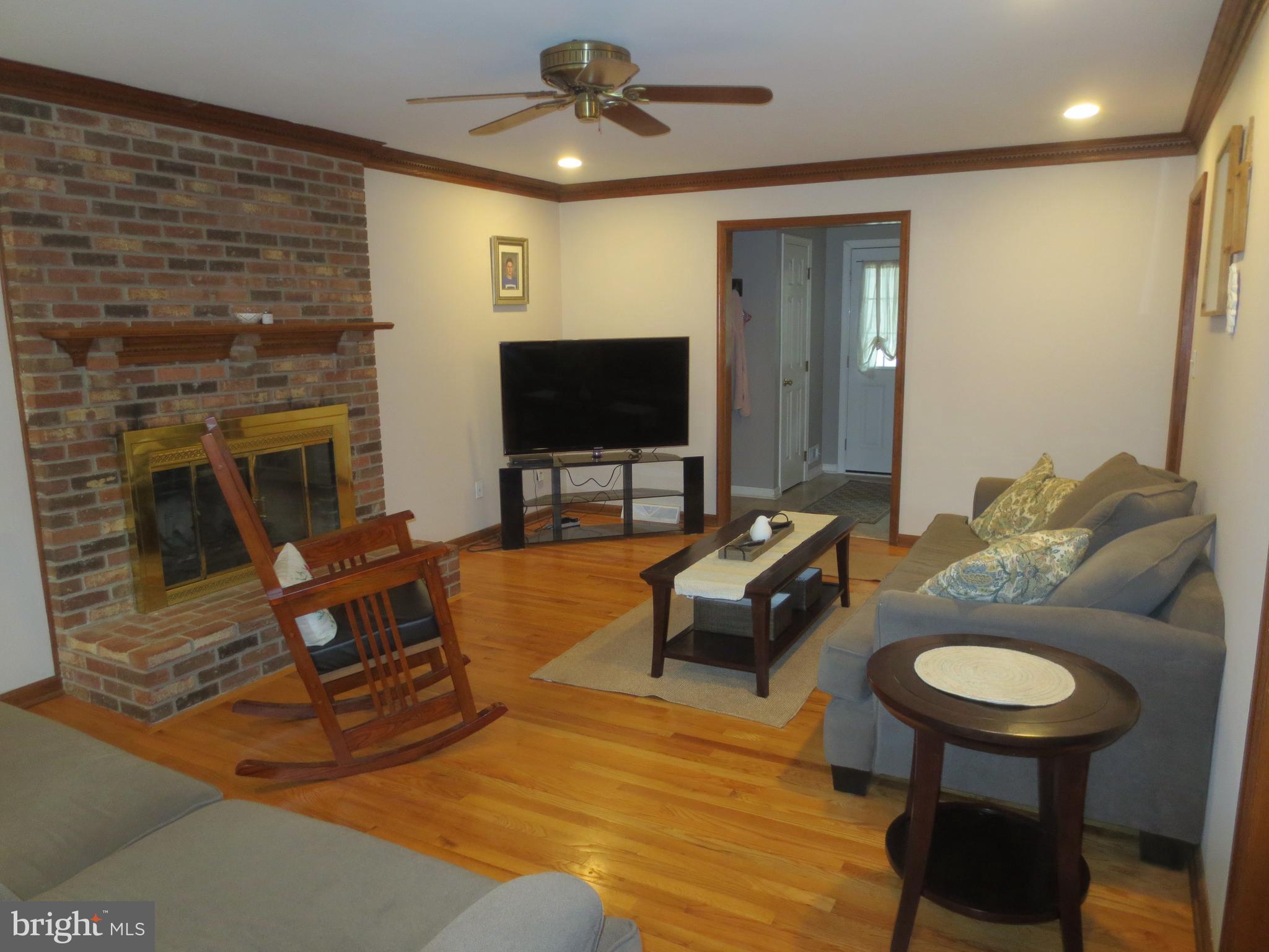 HICKORY WOODS - Residential