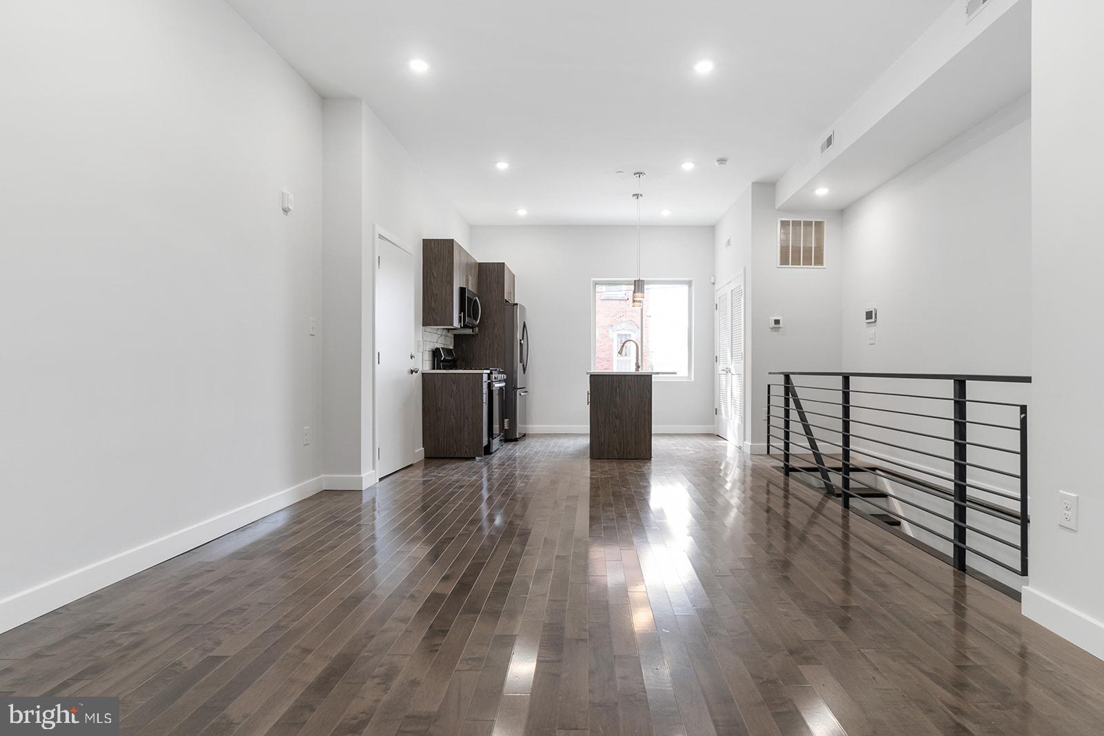 NORRIS SQUARE - Residential Income
