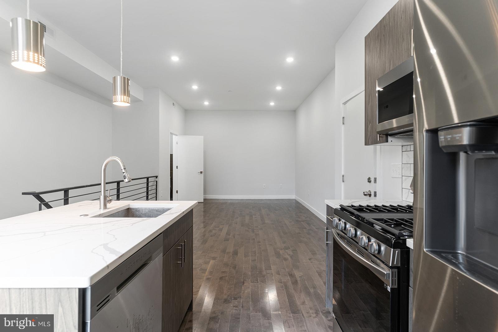 NORRIS SQUARE - Residential Income