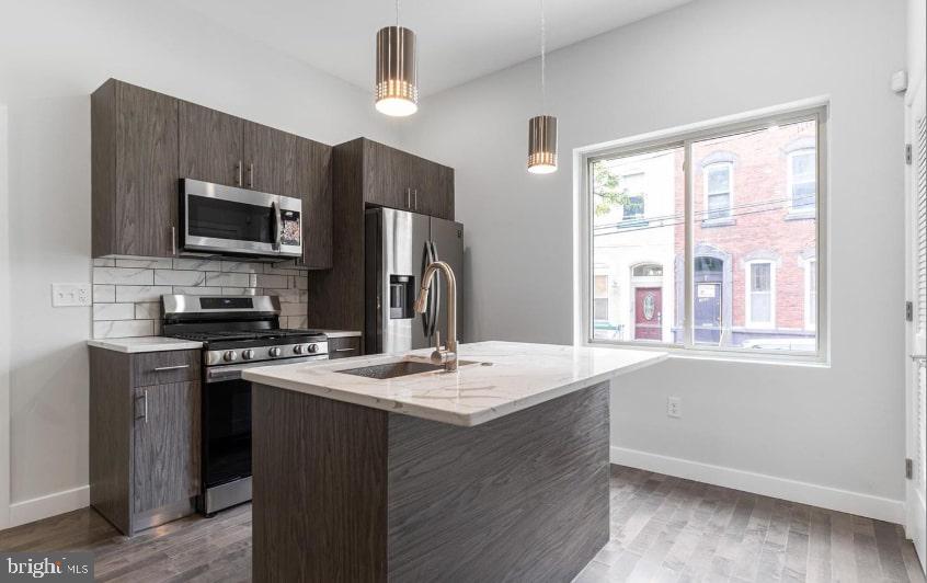 NORRIS SQUARE - Residential Income