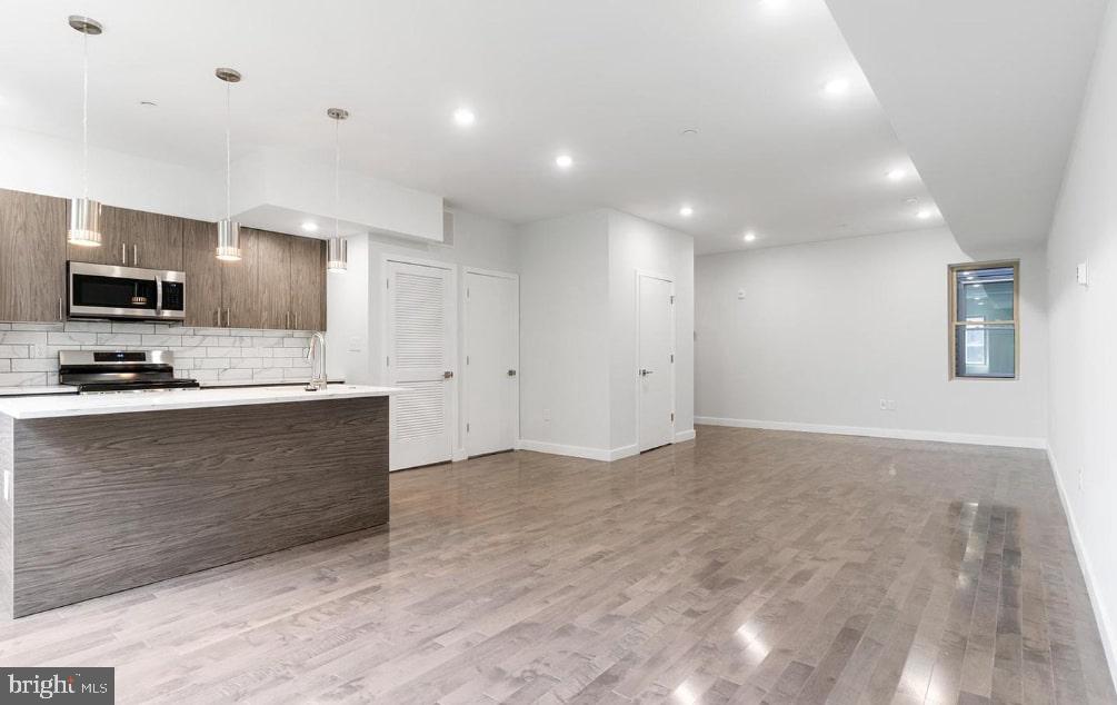 NORRIS SQUARE - Residential Income