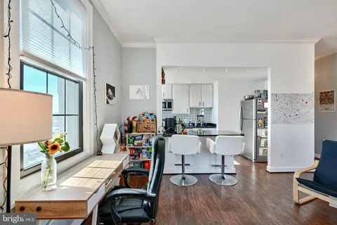 1 E Chase Street Unit 912, Baltimore, MD 21202 - MLS#: MDBA2155488