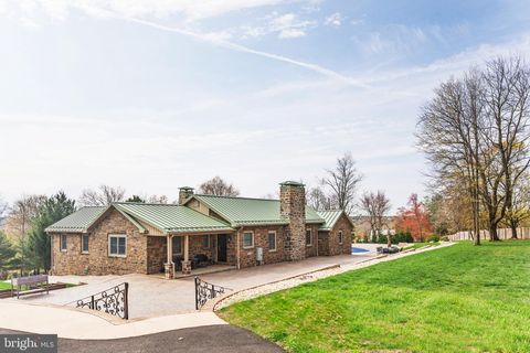 1851 MEETINGHOUSE ROAD WARMINSTER PA 18974
