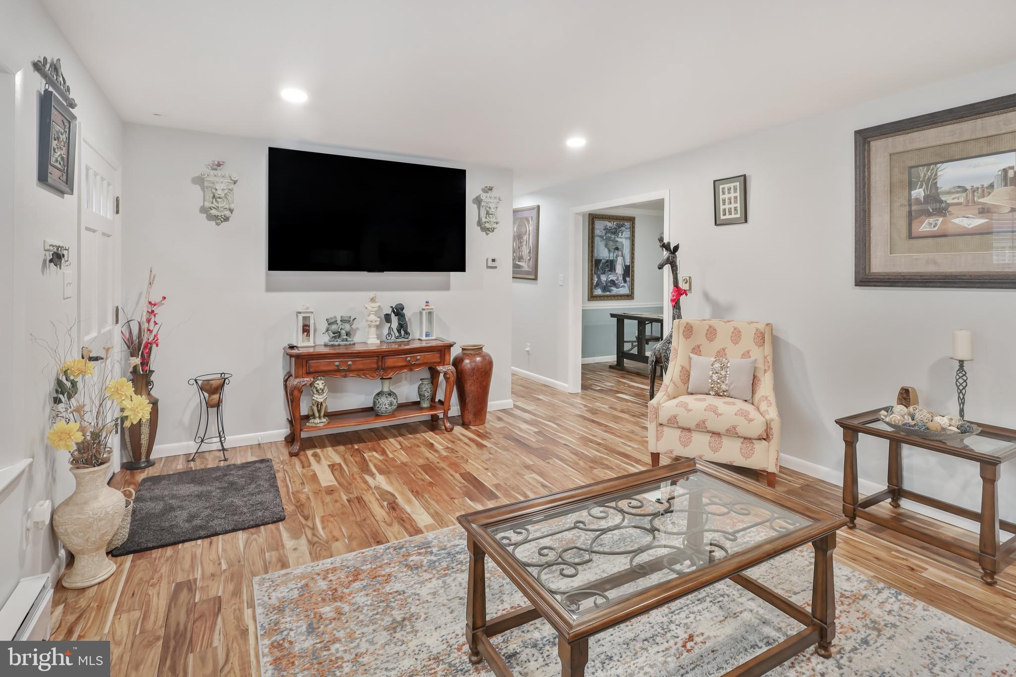 PROSPECT HILLS - Residential