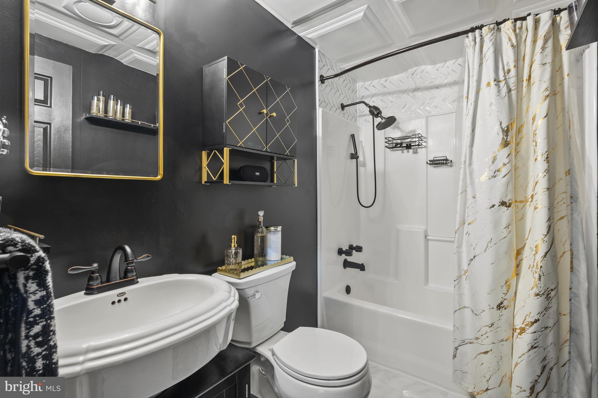 PINEFIELD - Residential