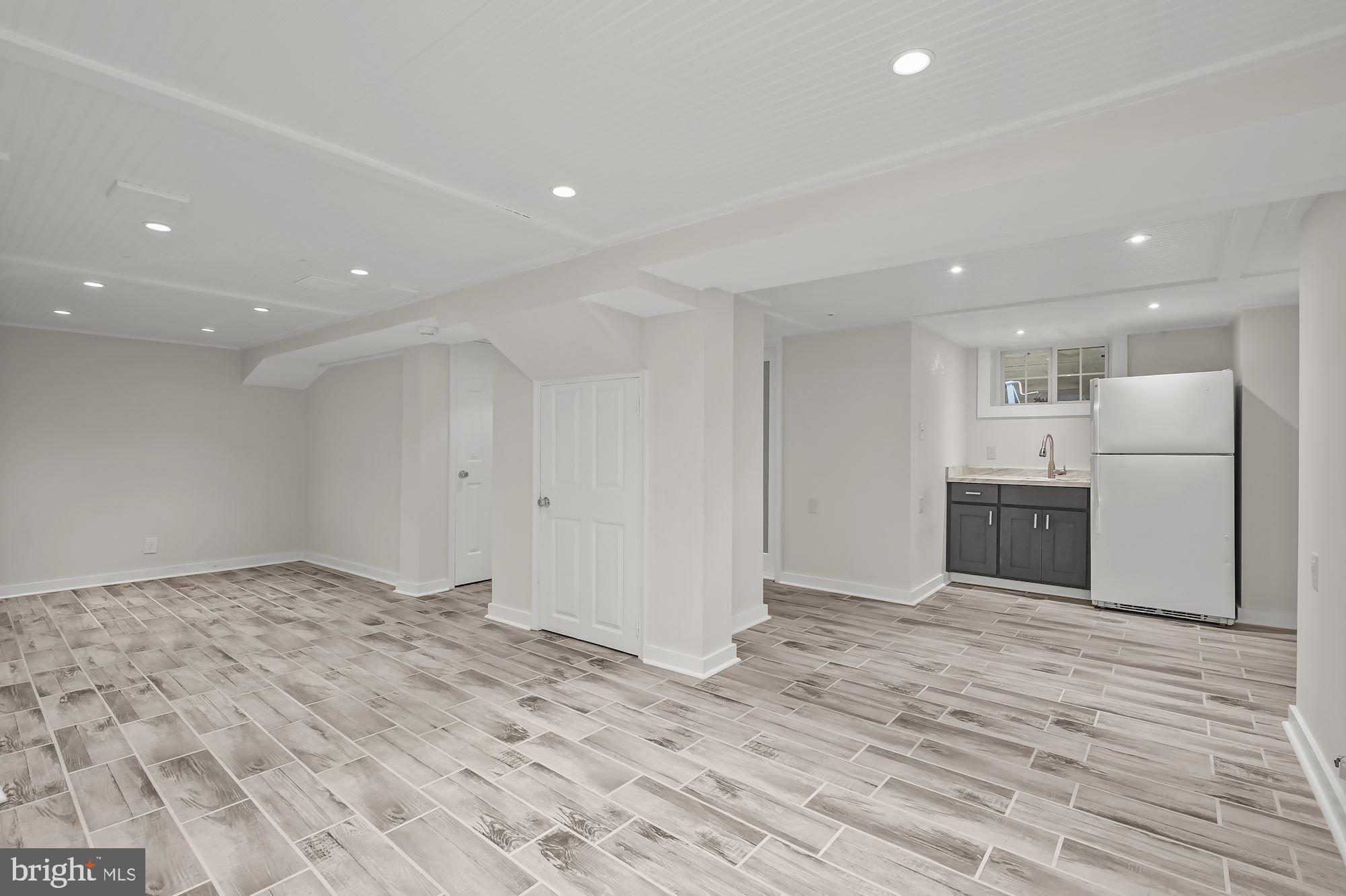 OBSERVATORY CIRCLE - Residential