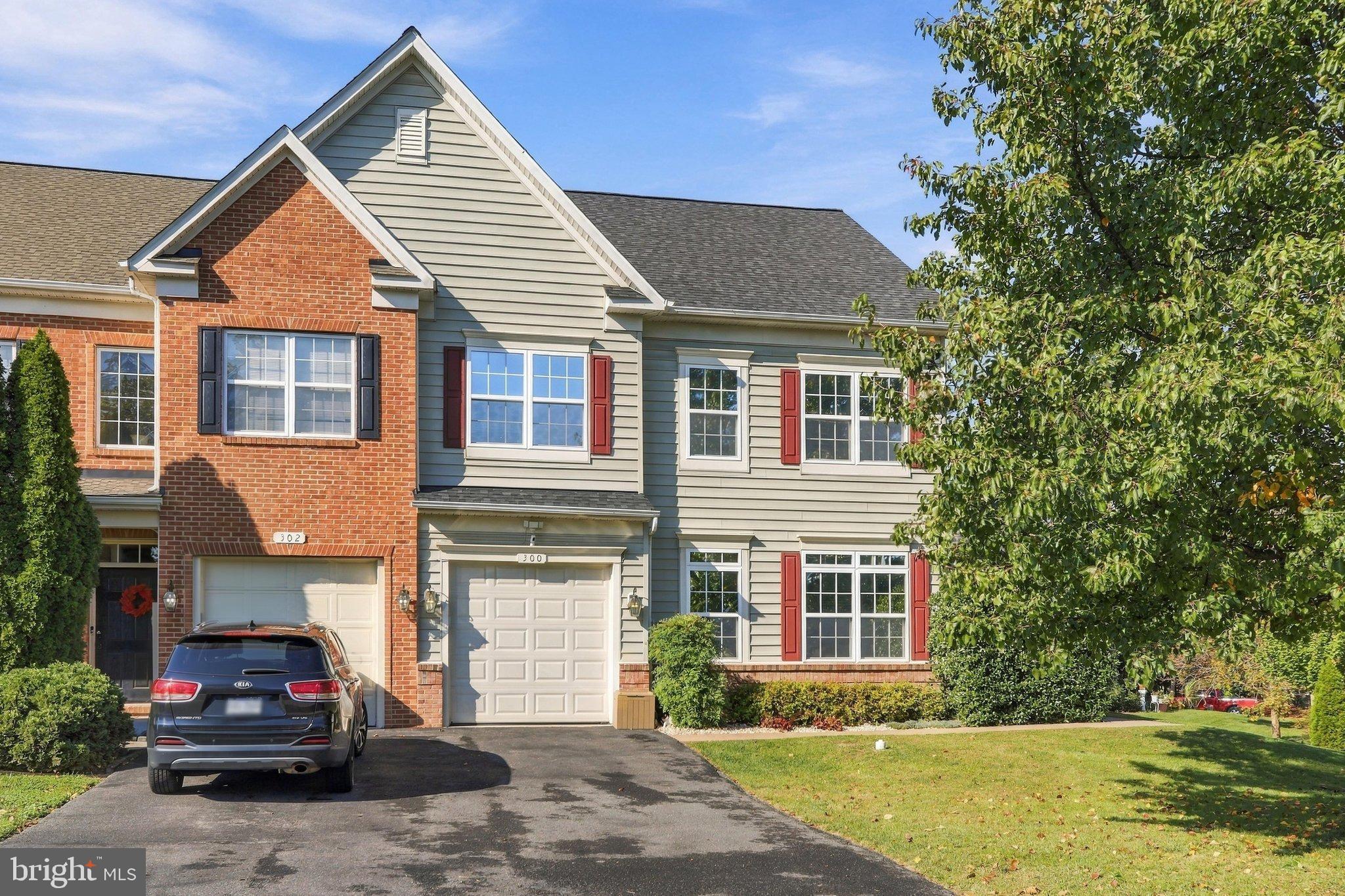 300 LONDON DOWNS CIRCLE