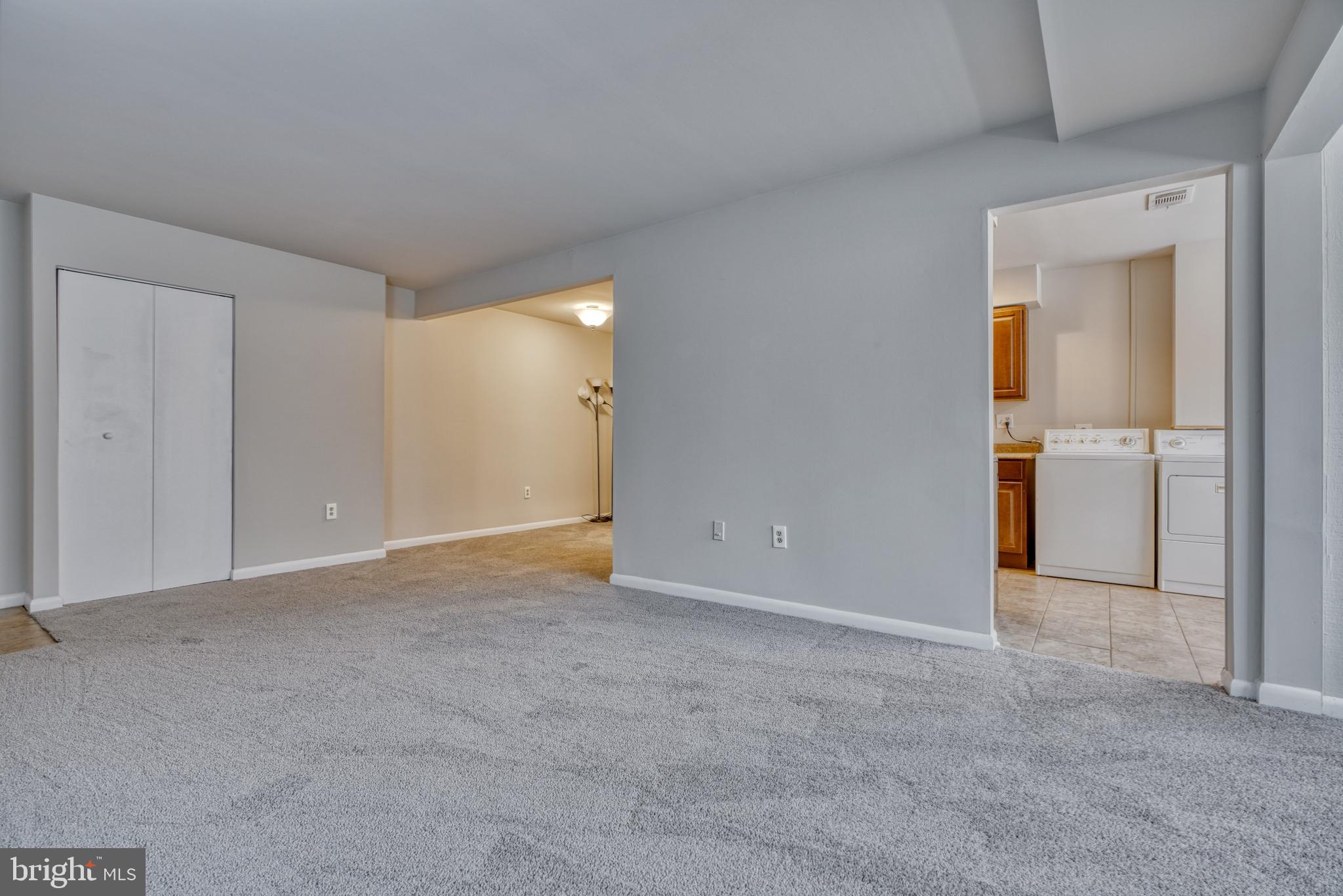 140 ROYAL OAK DRIVE B 140-B