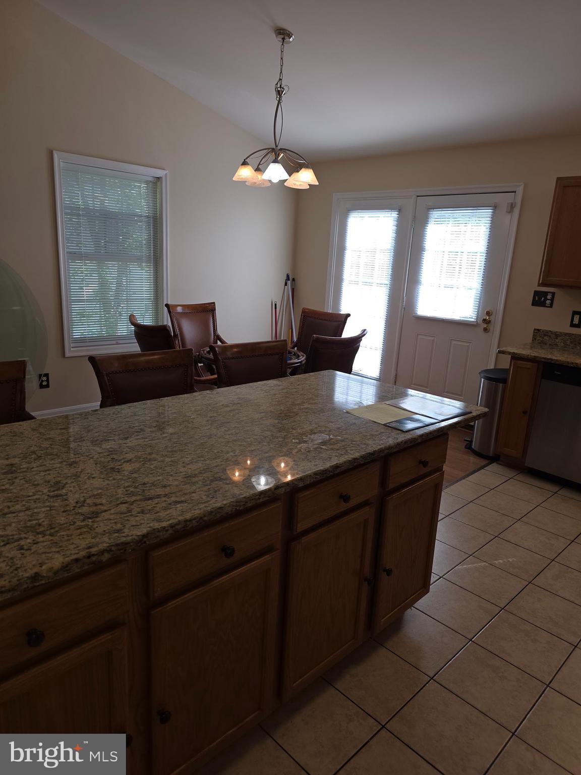 LAKE LAND OR - Residential