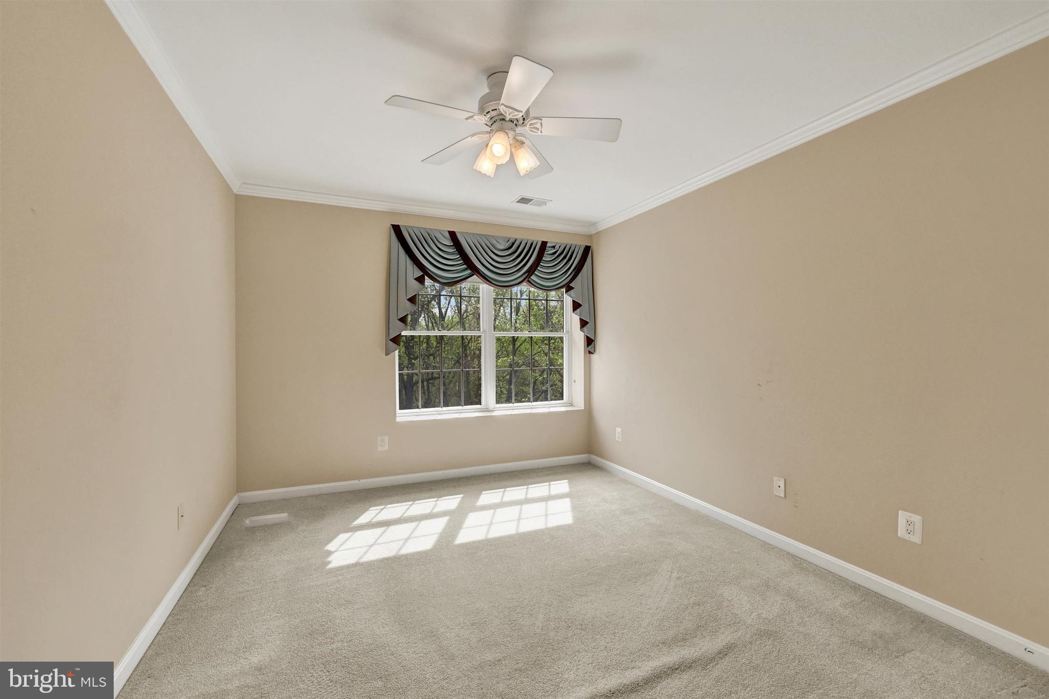 ROSSLARE RIDGE - Residential