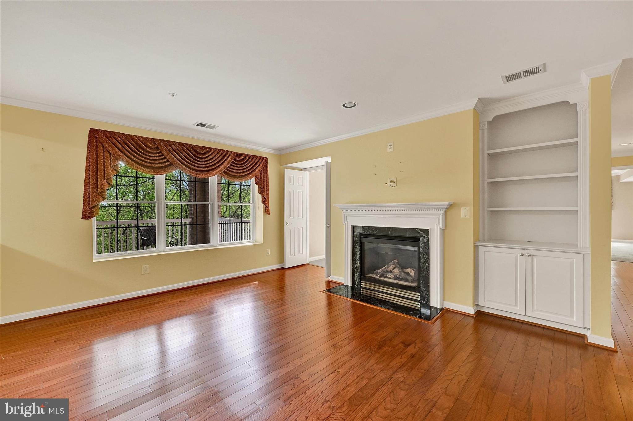 ROSSLARE RIDGE - Residential