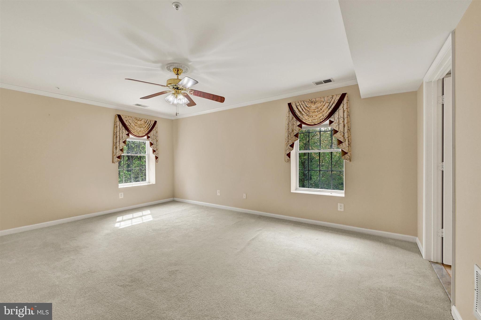 ROSSLARE RIDGE - Residential