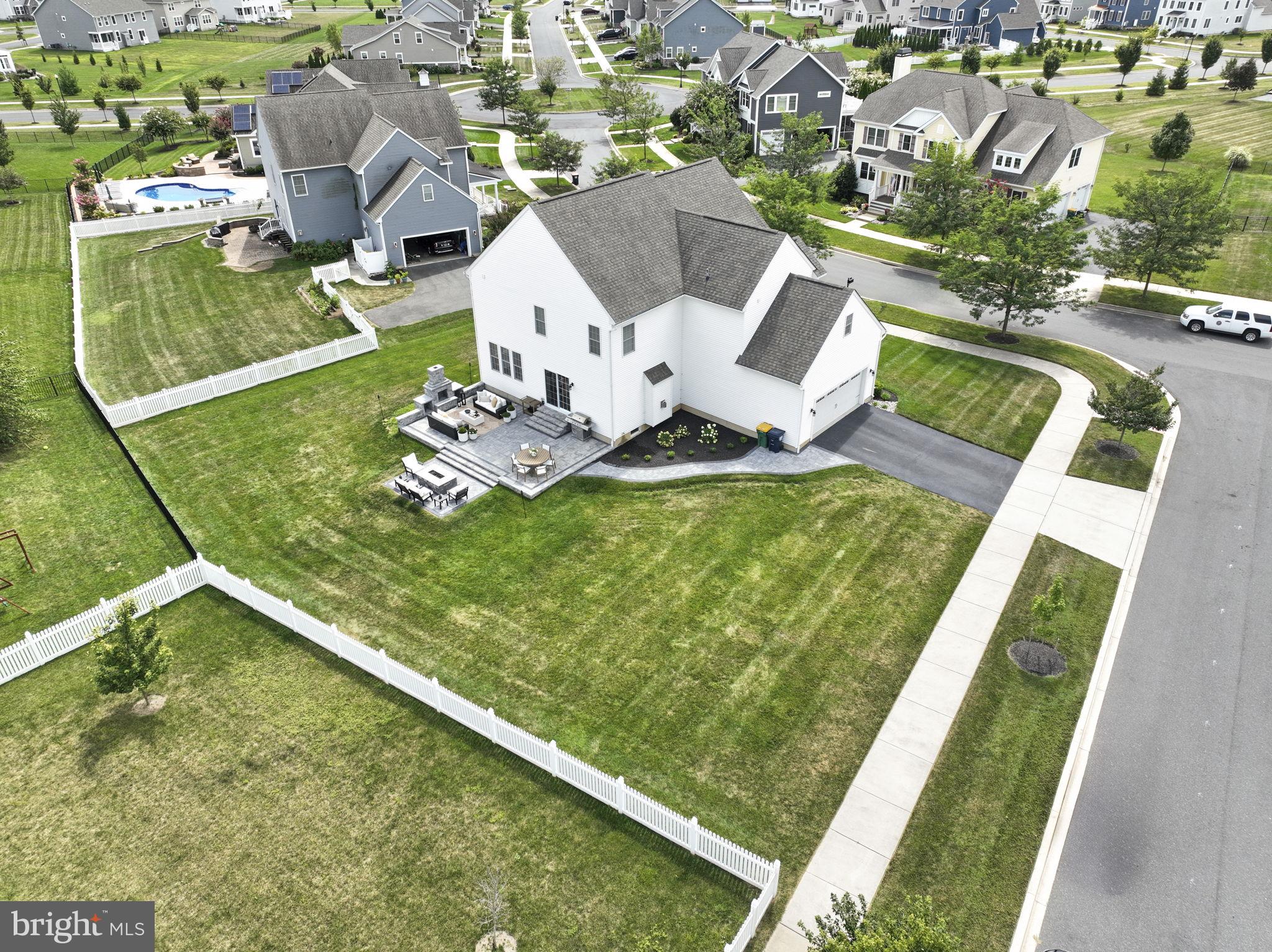 754 IDLEWYLD DRIVE