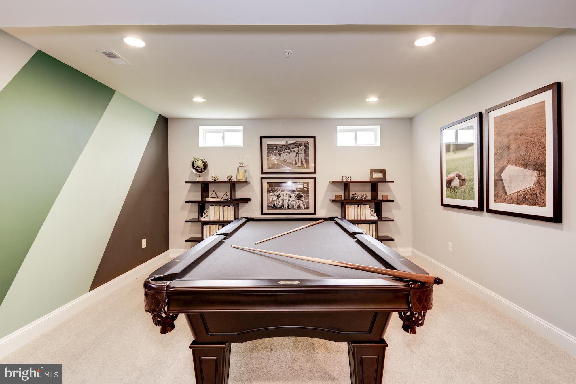 ST CHARLES - Residential