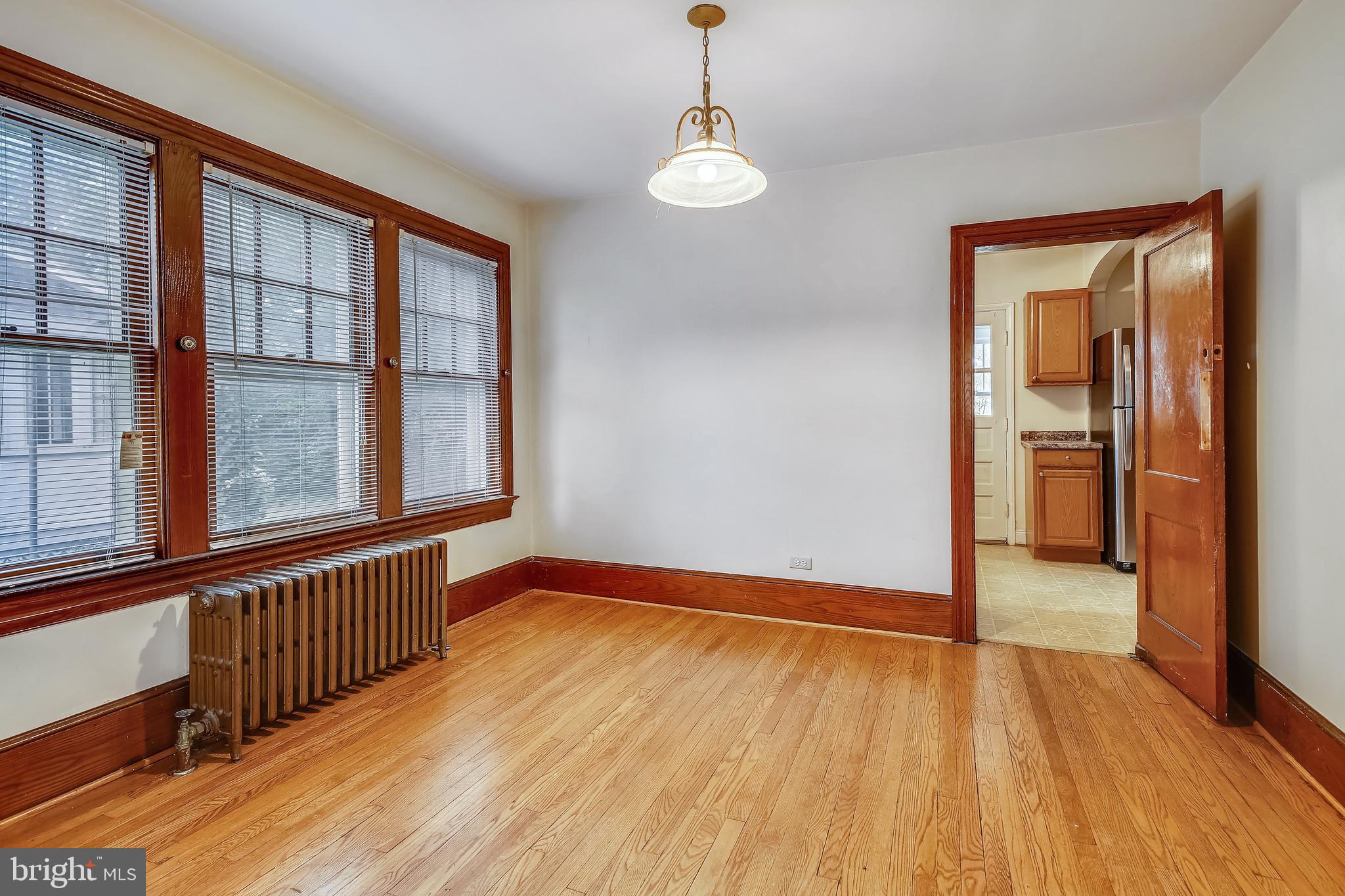 CLARENDON - Residential Lease