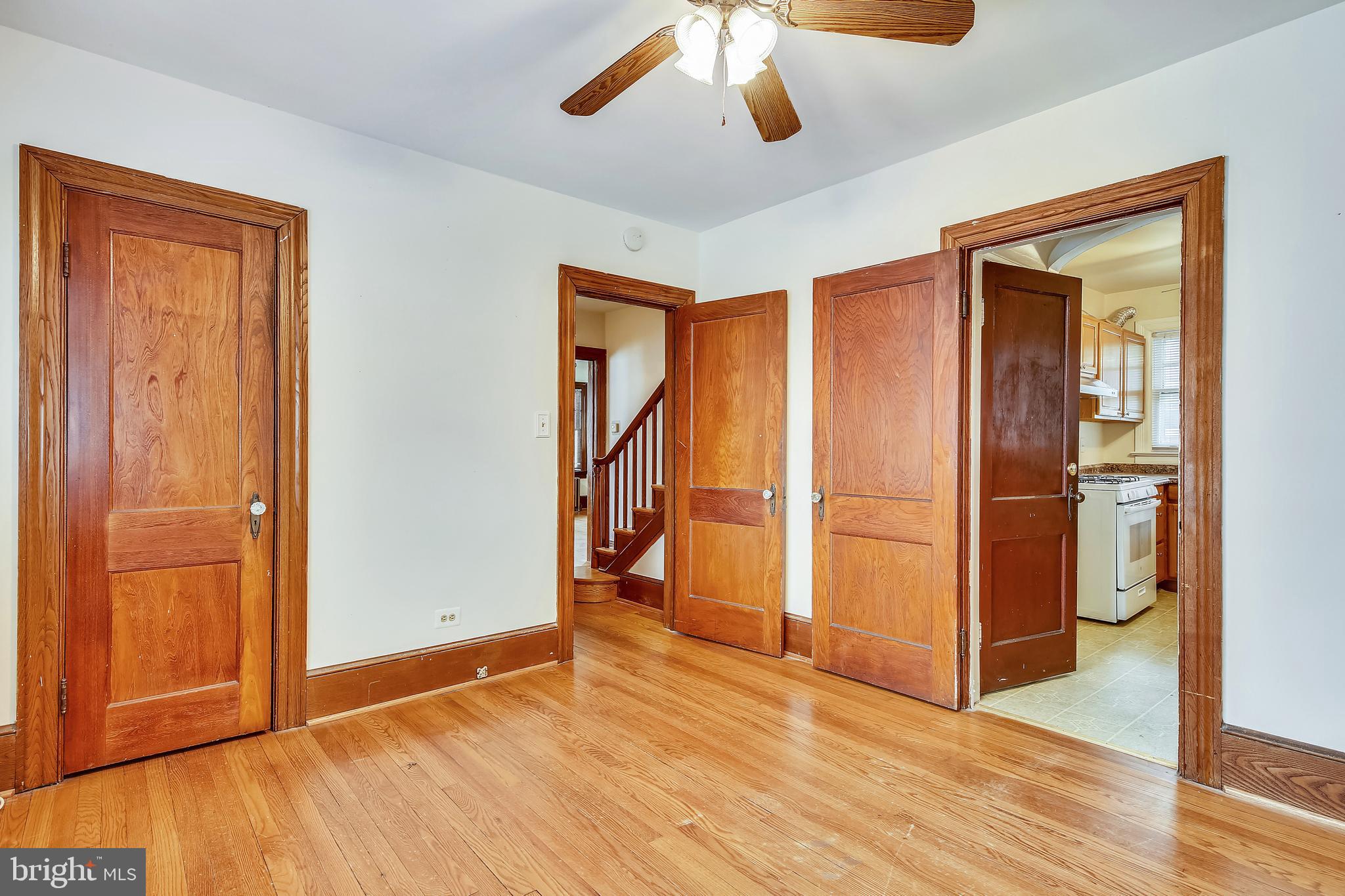 CLARENDON - Residential Lease