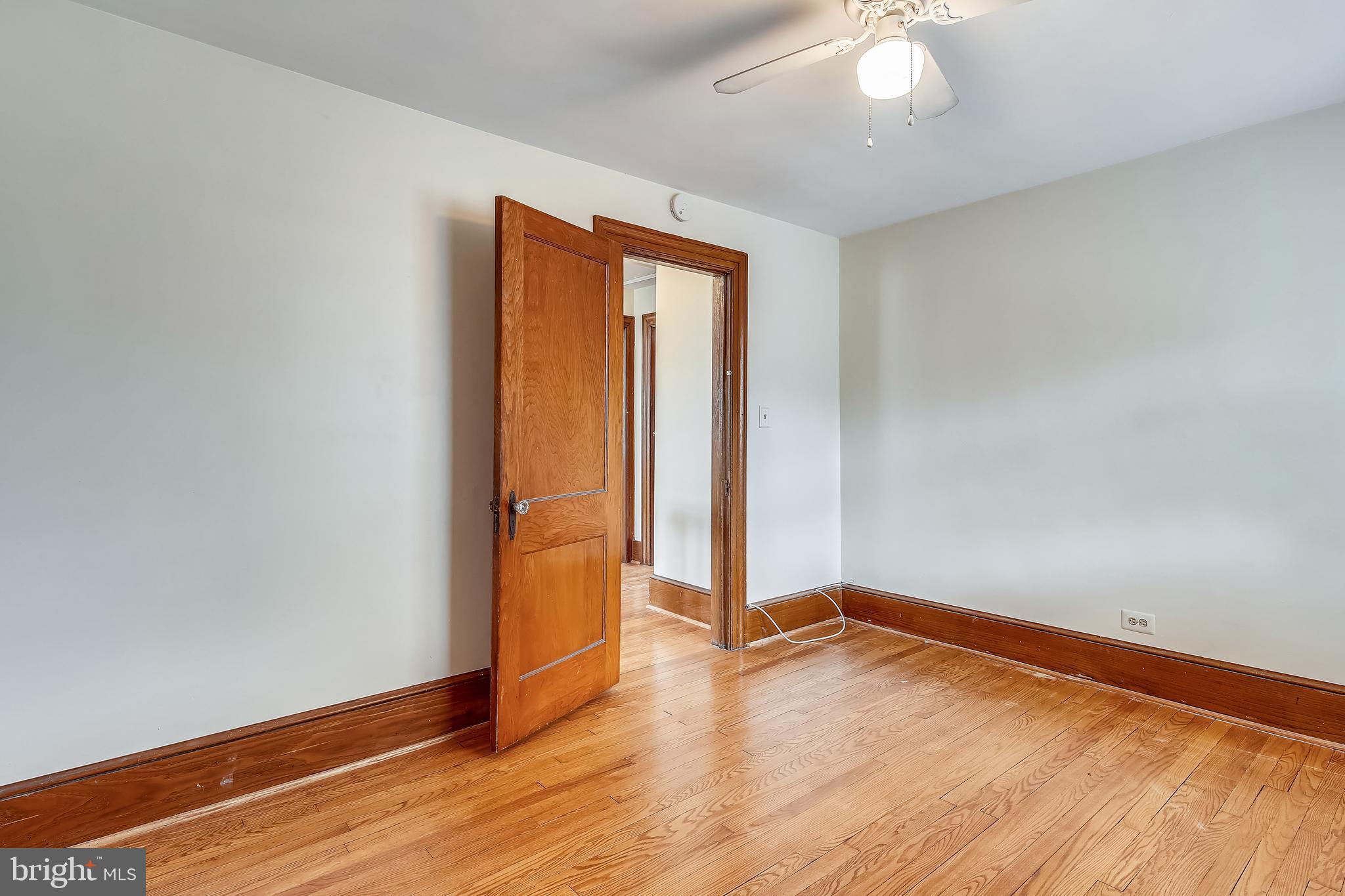 CLARENDON - Residential Lease