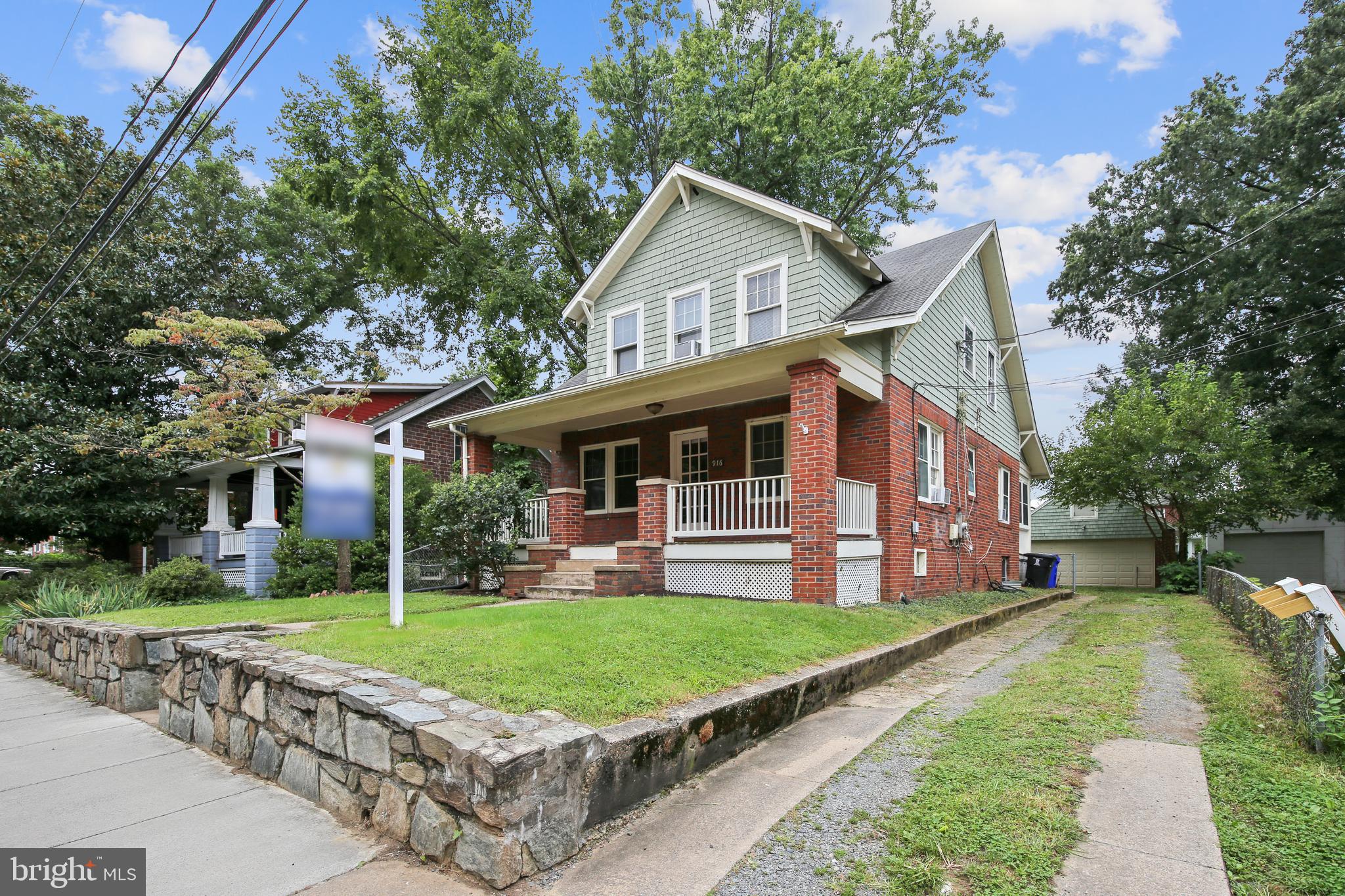 CLARENDON - Residential Lease