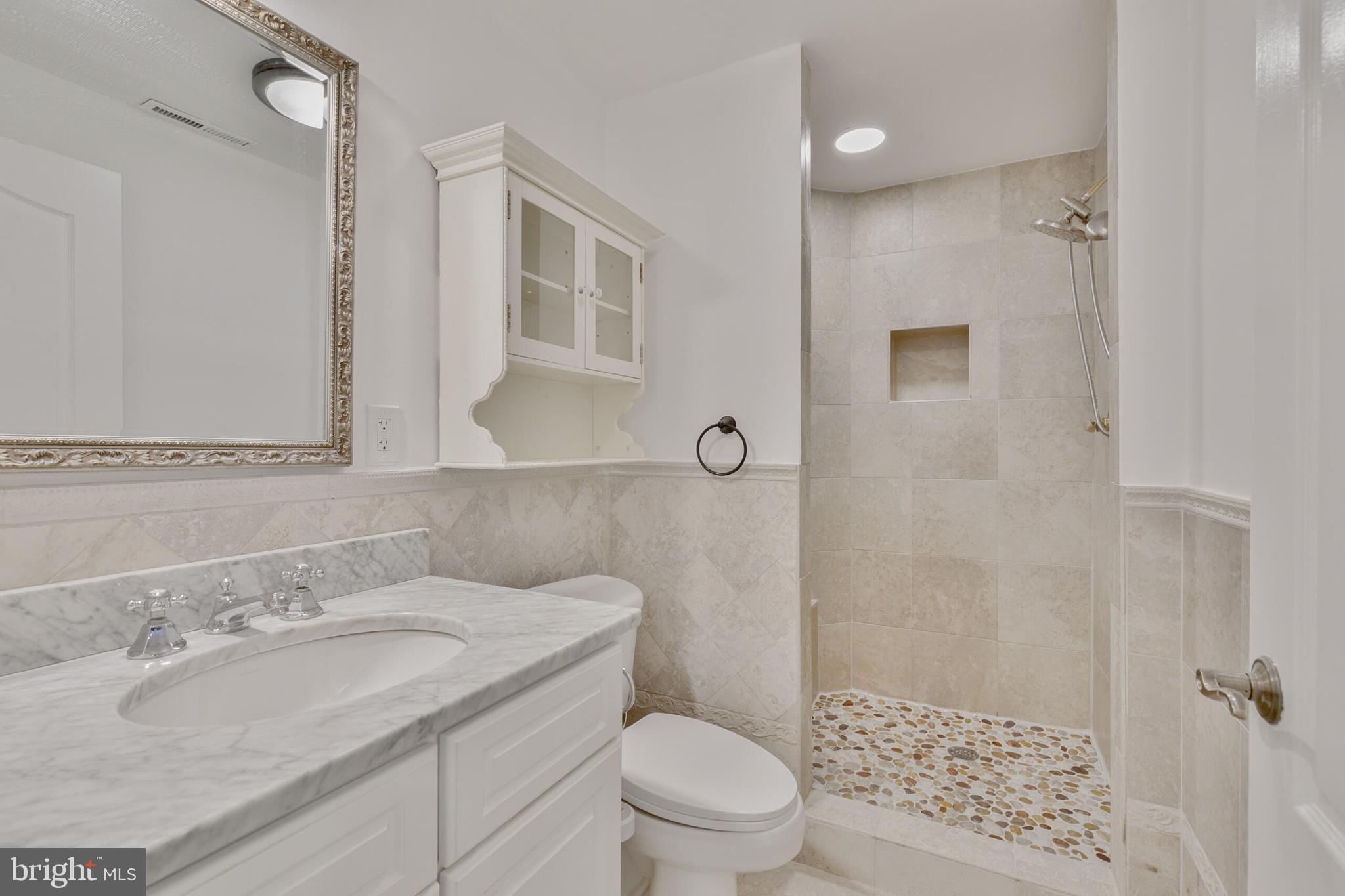 SOUTH RIDING - Residential