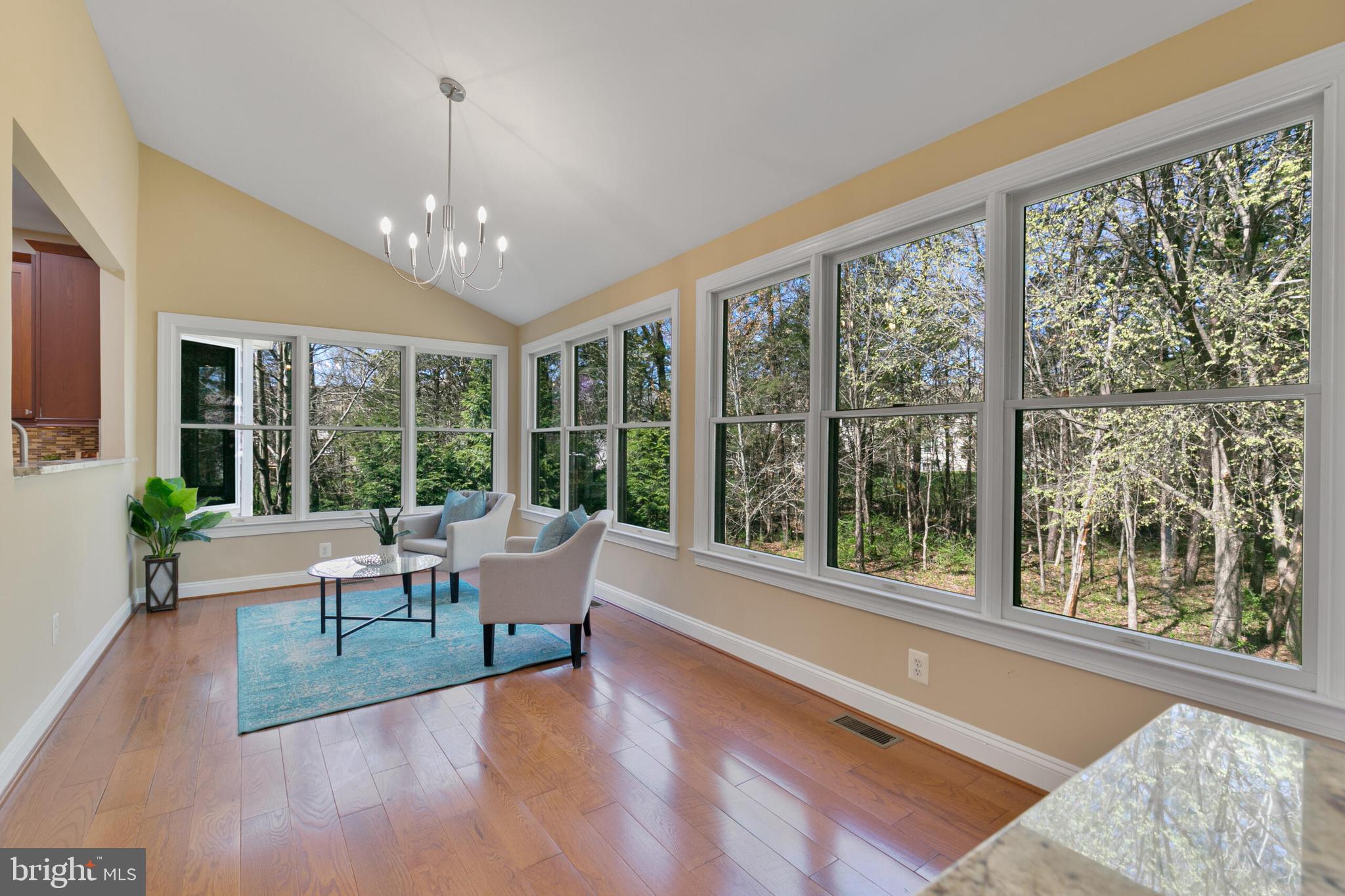 SOUTH RIDING - Residential