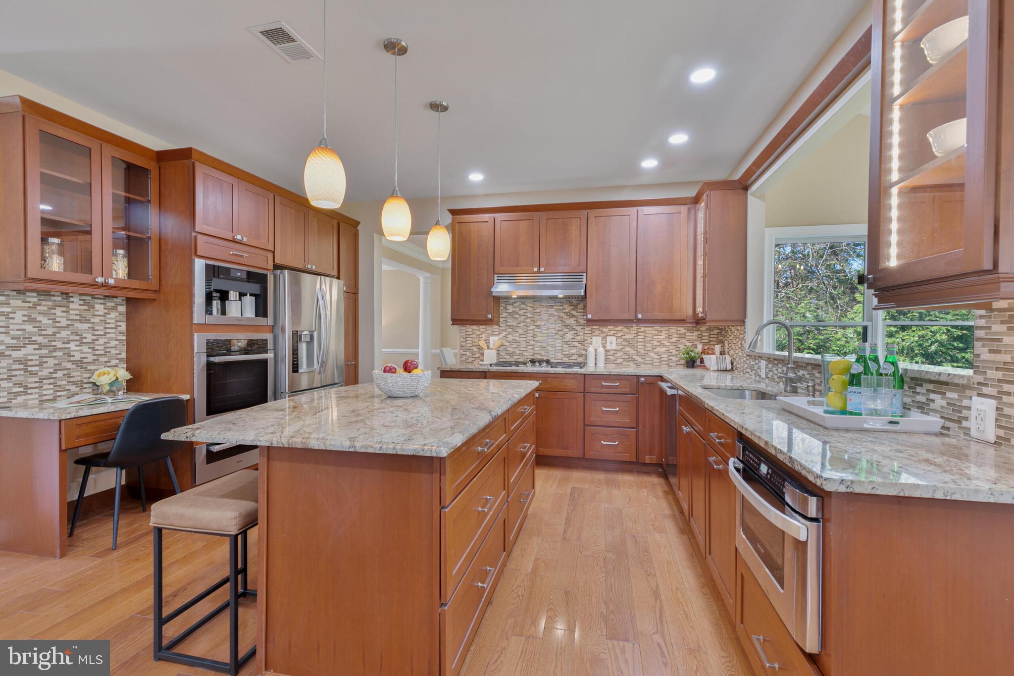 SOUTH RIDING - Residential