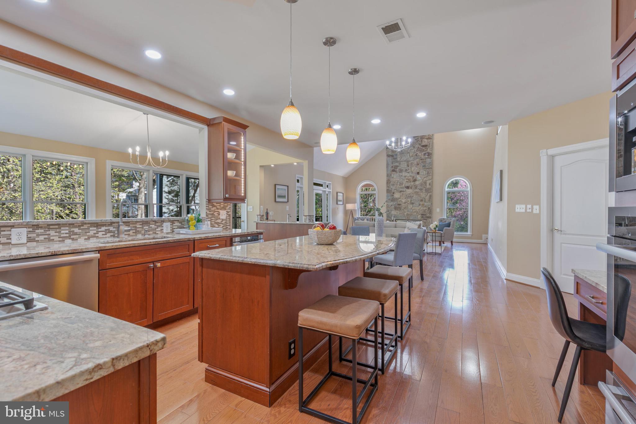 SOUTH RIDING - Residential