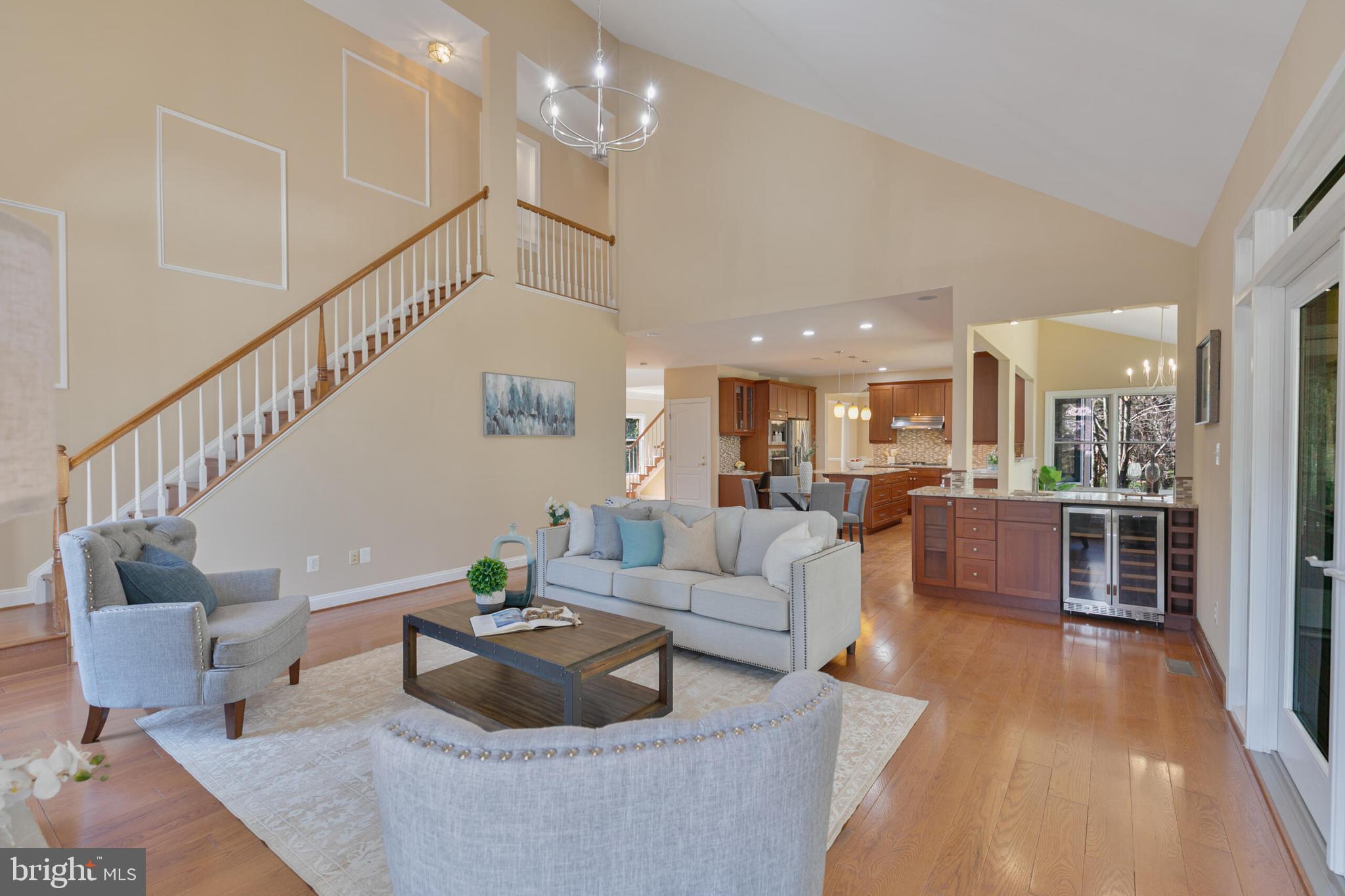 SOUTH RIDING - Residential