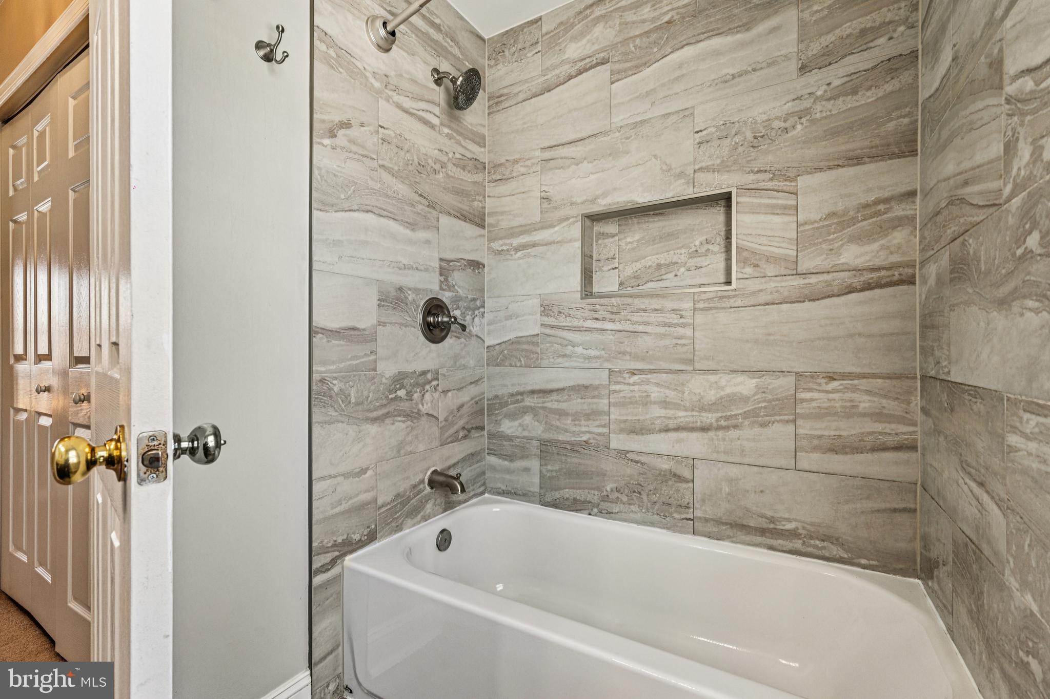 ROSEBERRY - Residential