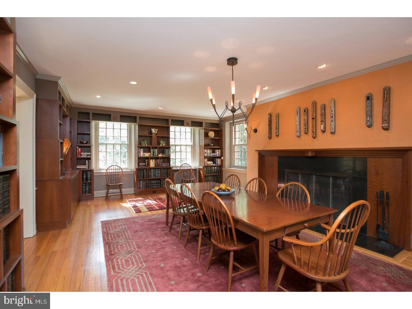 CHESTNUT HILL - Residential