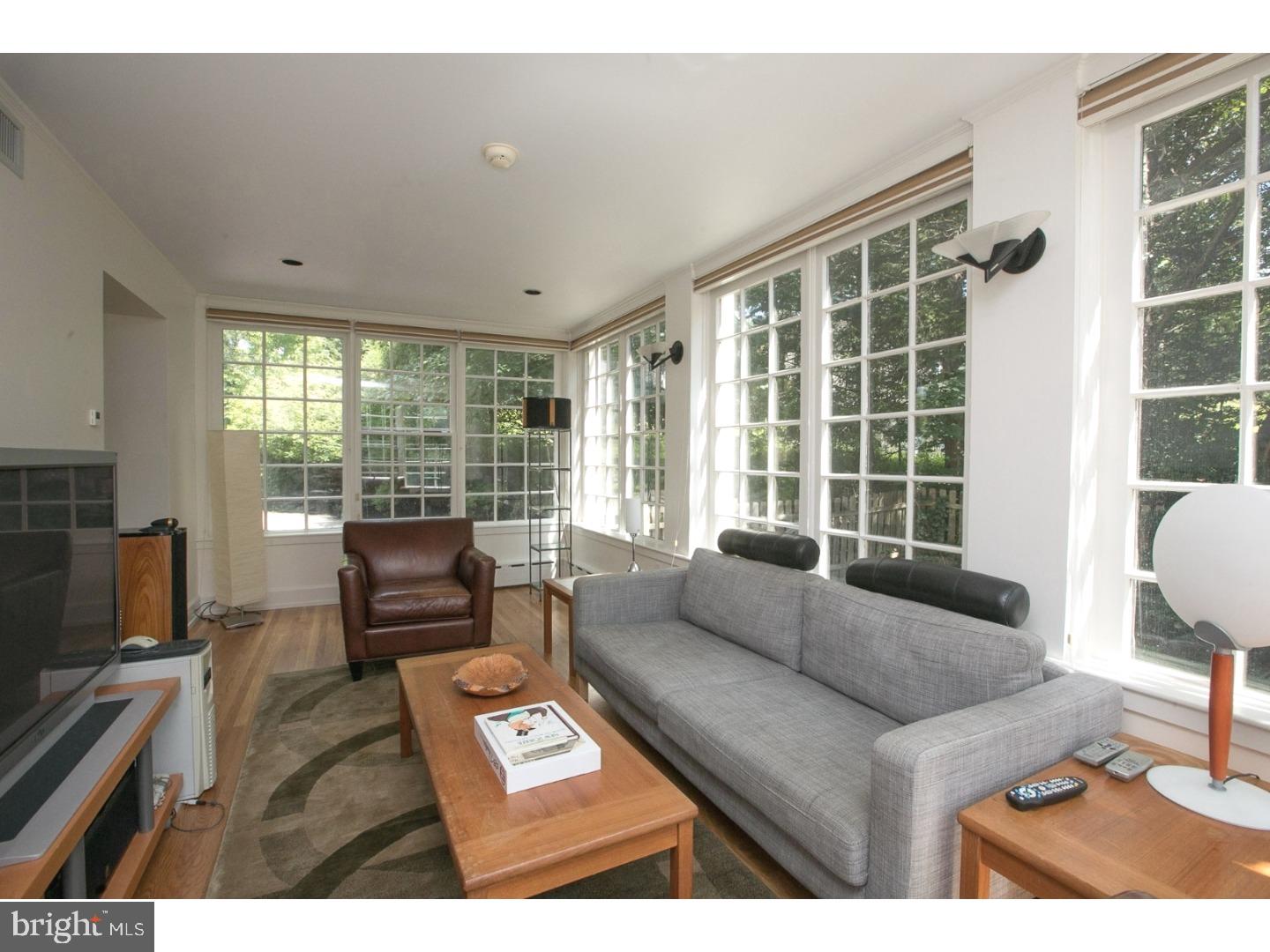 CHESTNUT HILL - Residential