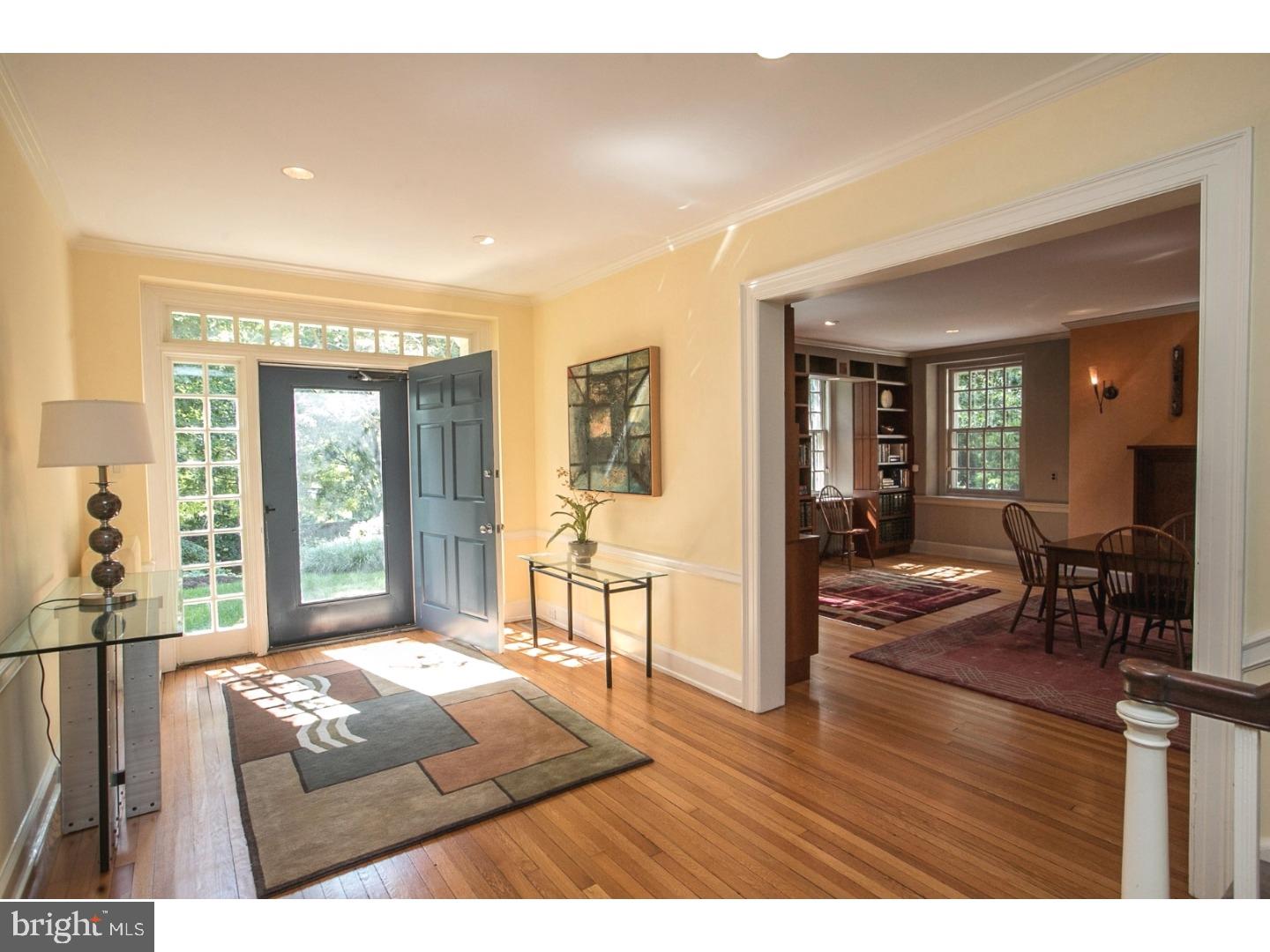 CHESTNUT HILL - Residential