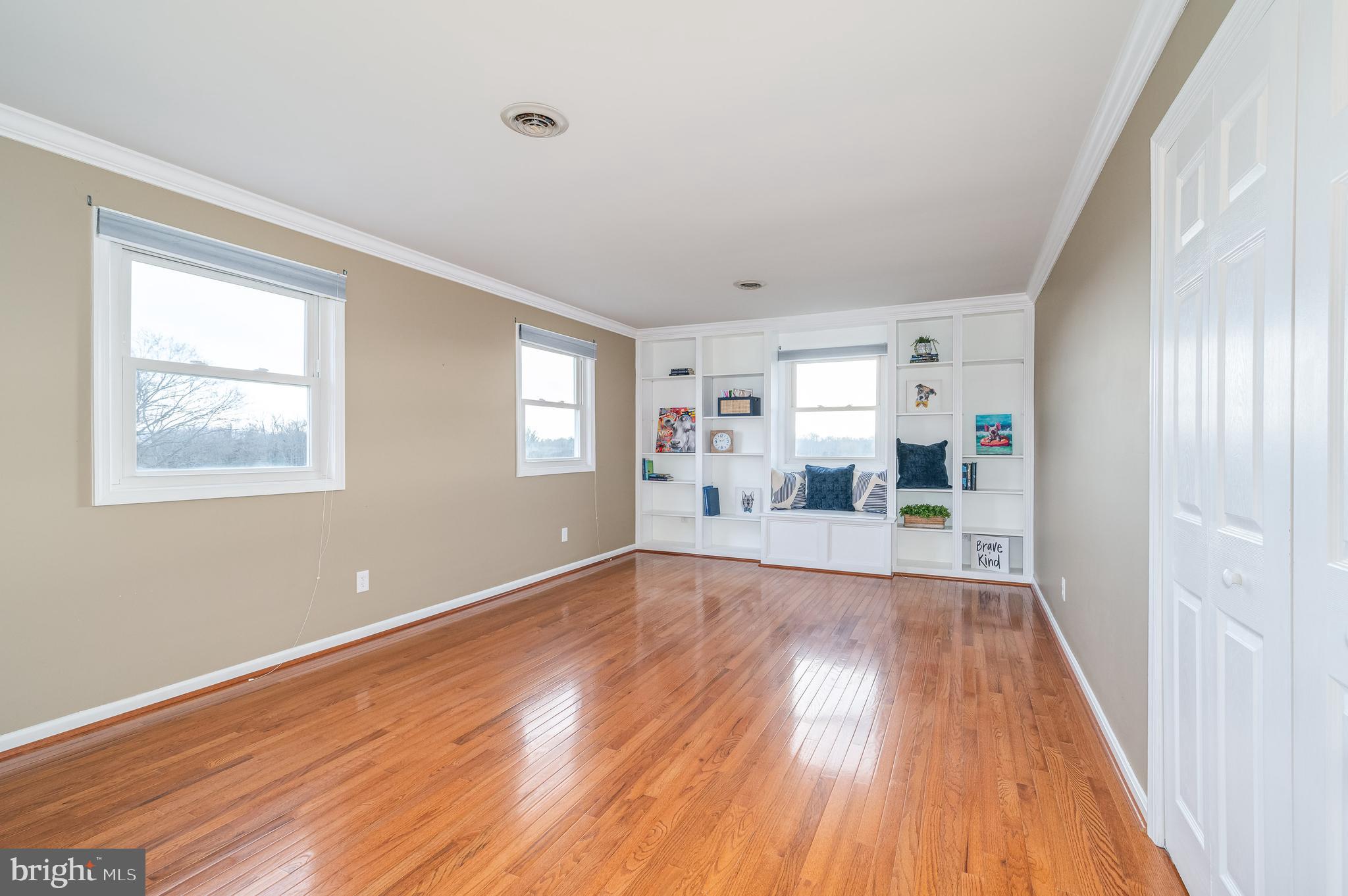 VALLEY VIEW - Residential