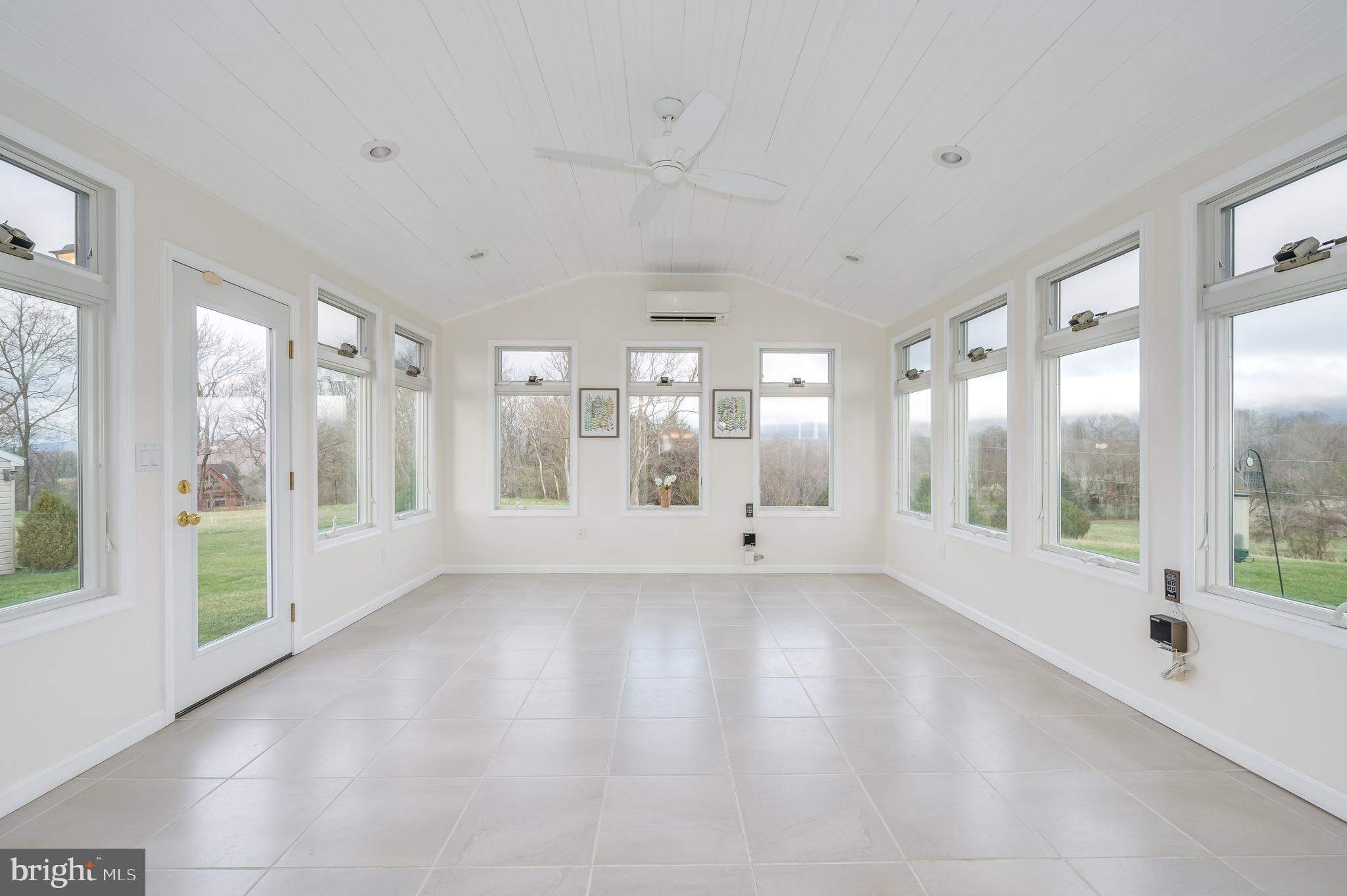 VALLEY VIEW - Residential