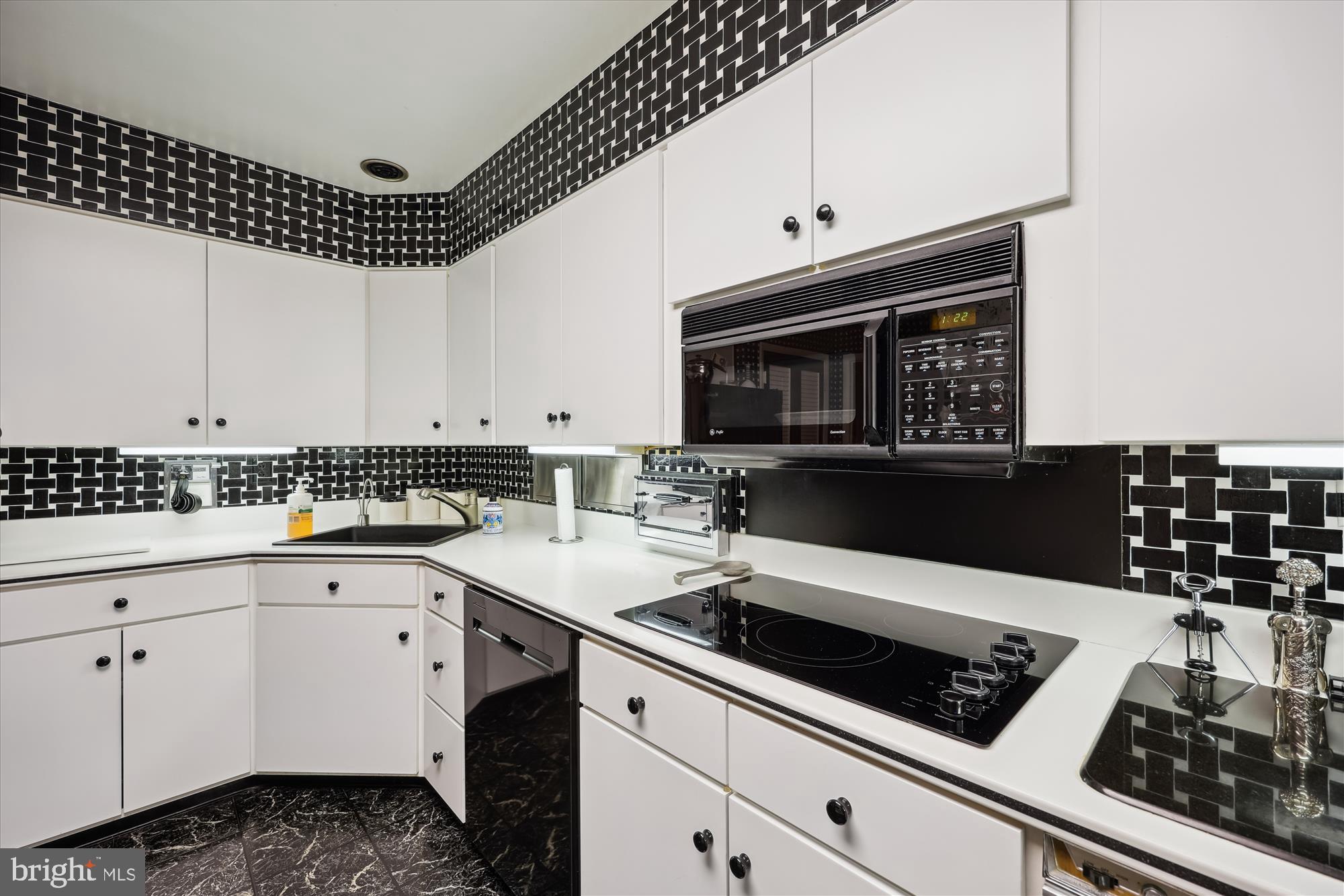 BURNING TREE ESTATES - Residential