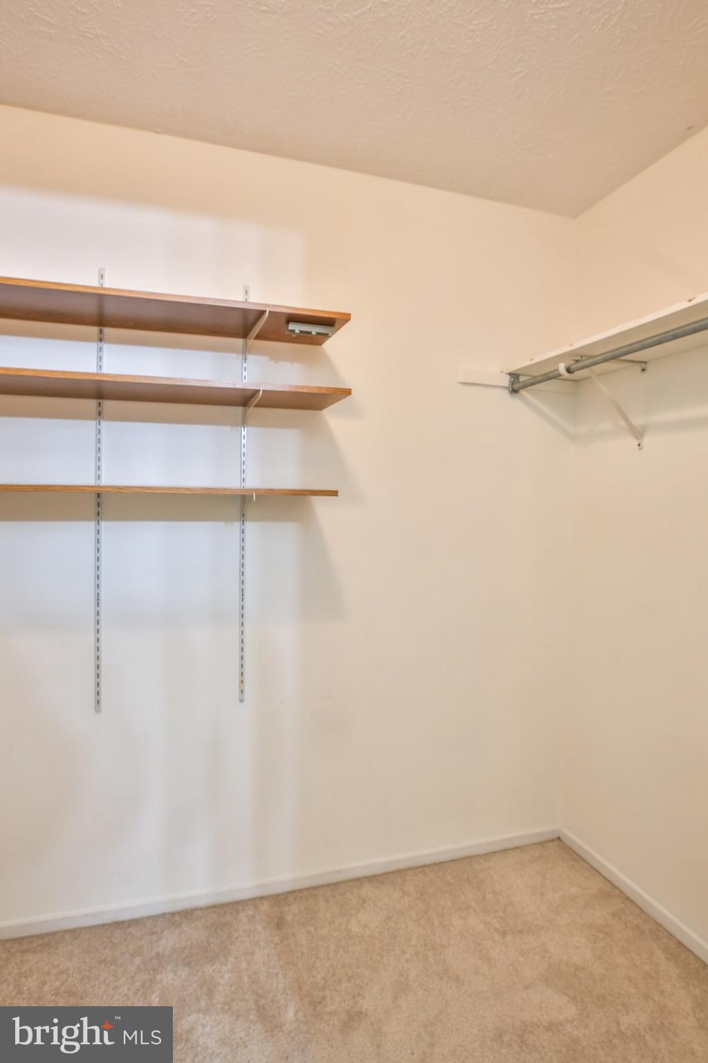 BURKE CENTRE - Residential