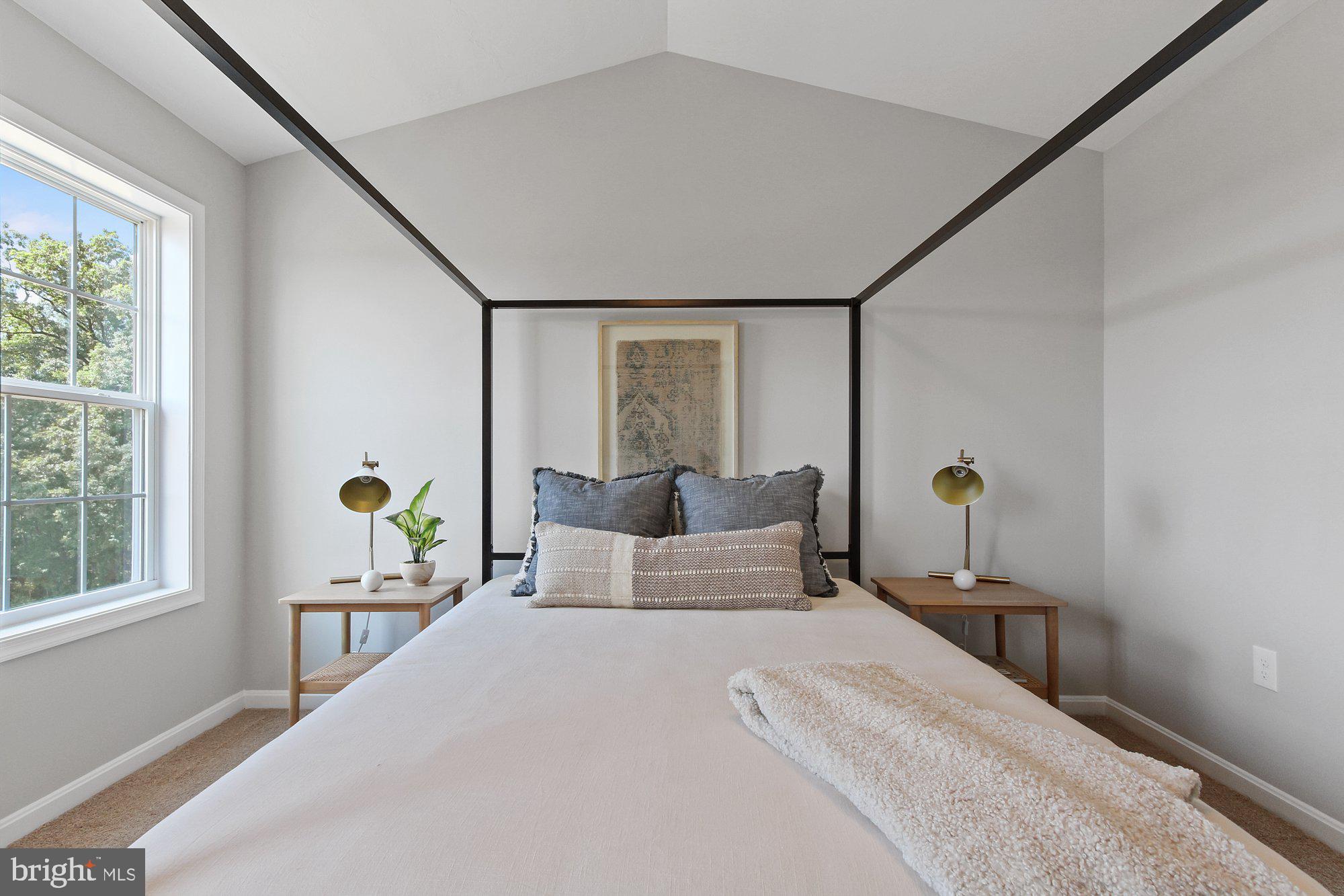 HUDSON RIDGE - Residential