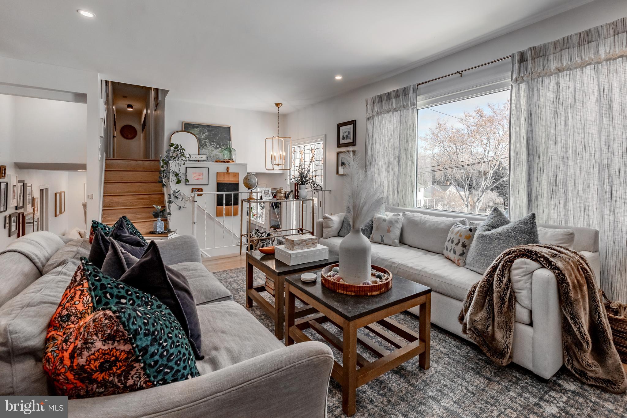 STURBRIDGE - Residential