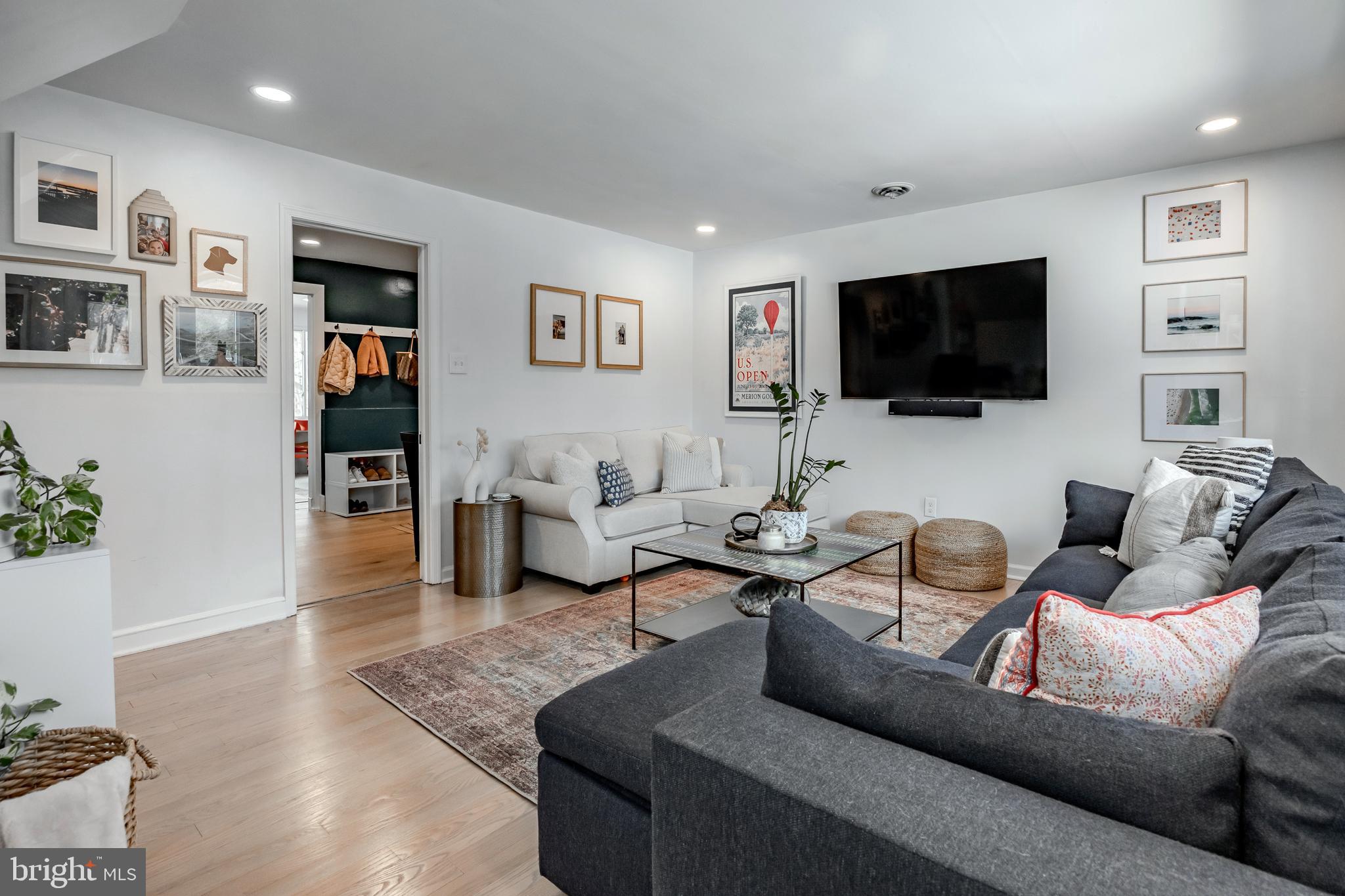 STURBRIDGE - Residential