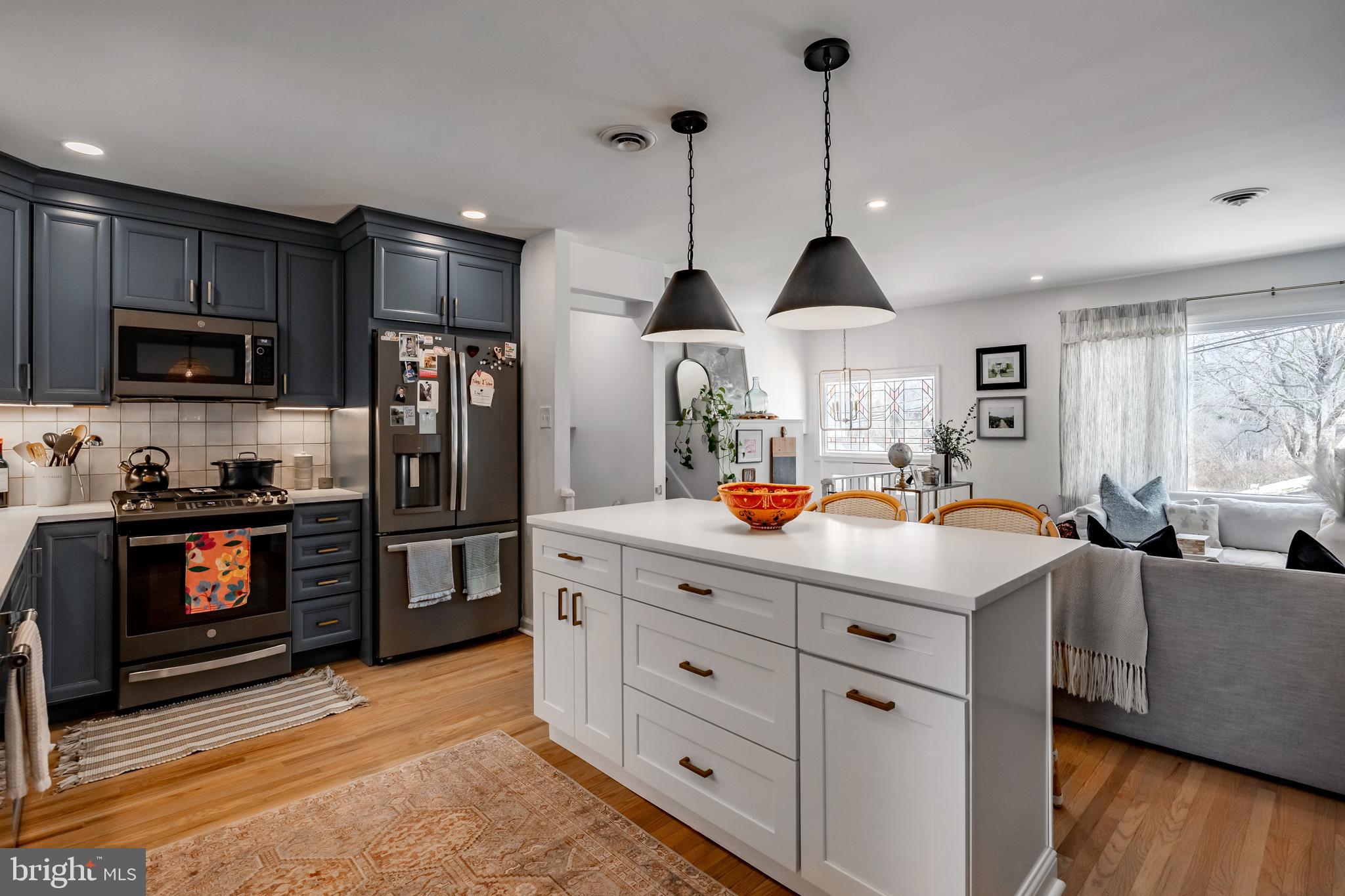 STURBRIDGE - Residential