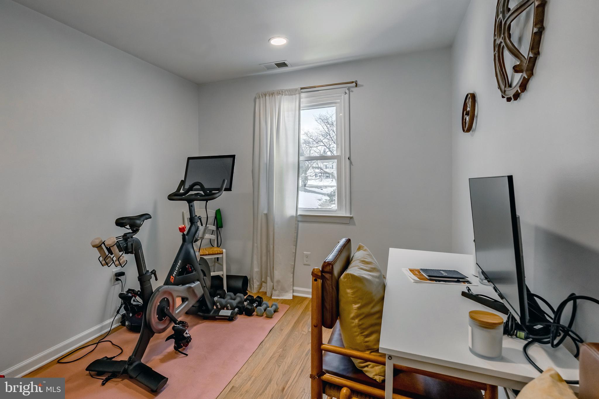 STURBRIDGE - Residential