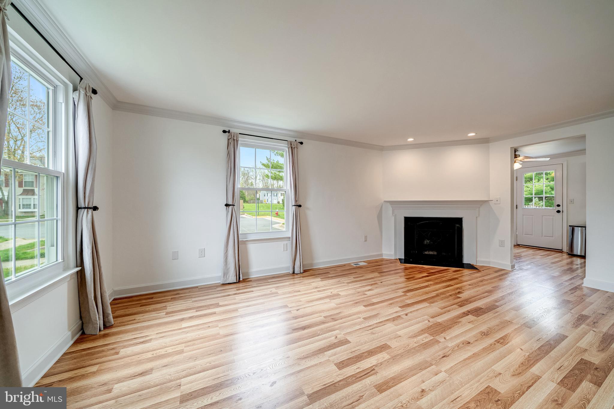 COUNTRYSIDE - Residential