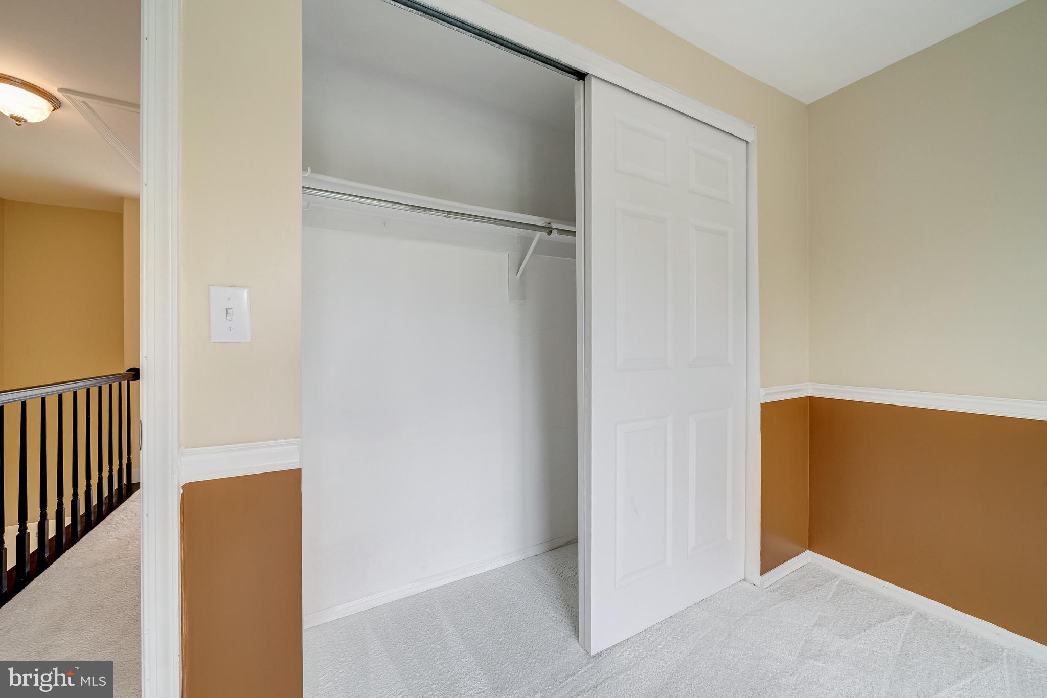 COUNTRYSIDE - Residential