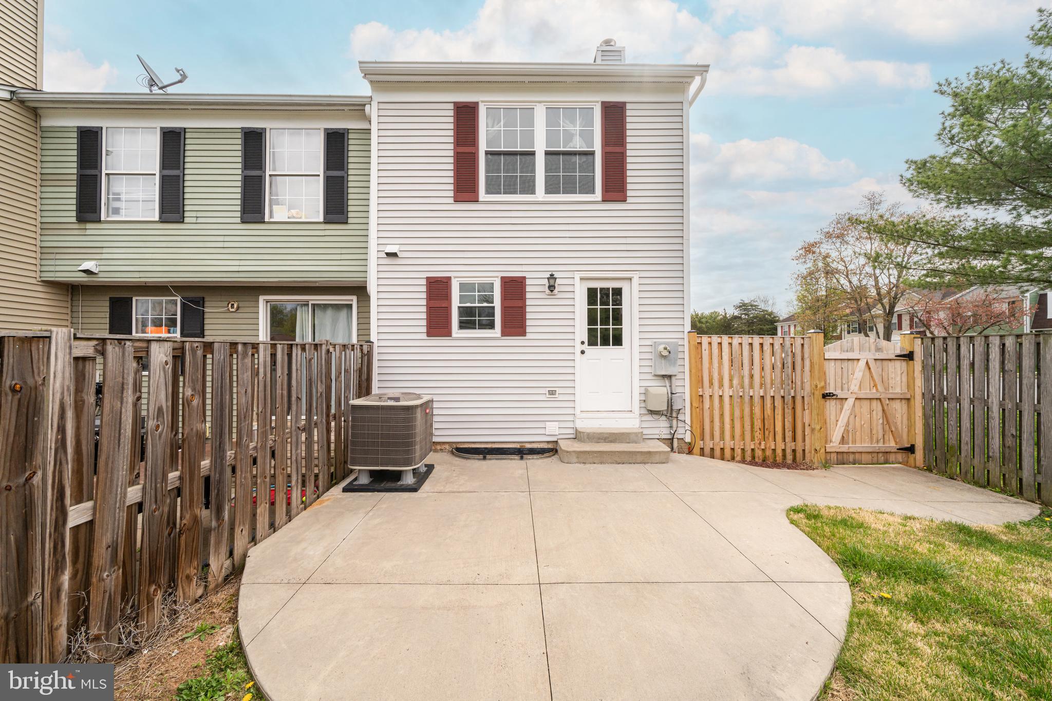 COUNTRYSIDE - Residential