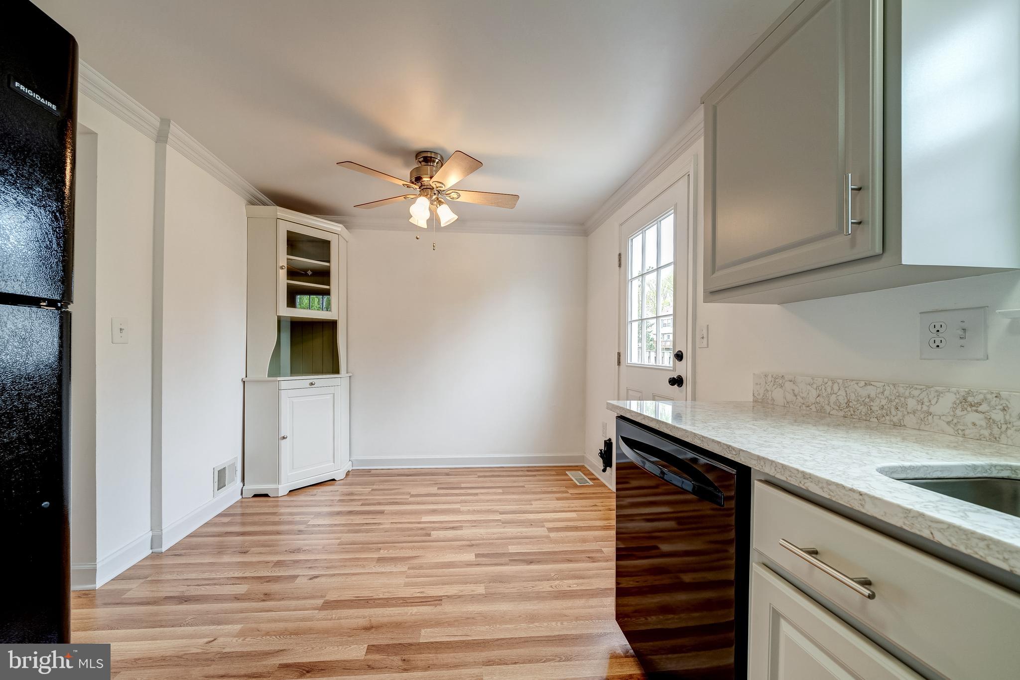 COUNTRYSIDE - Residential