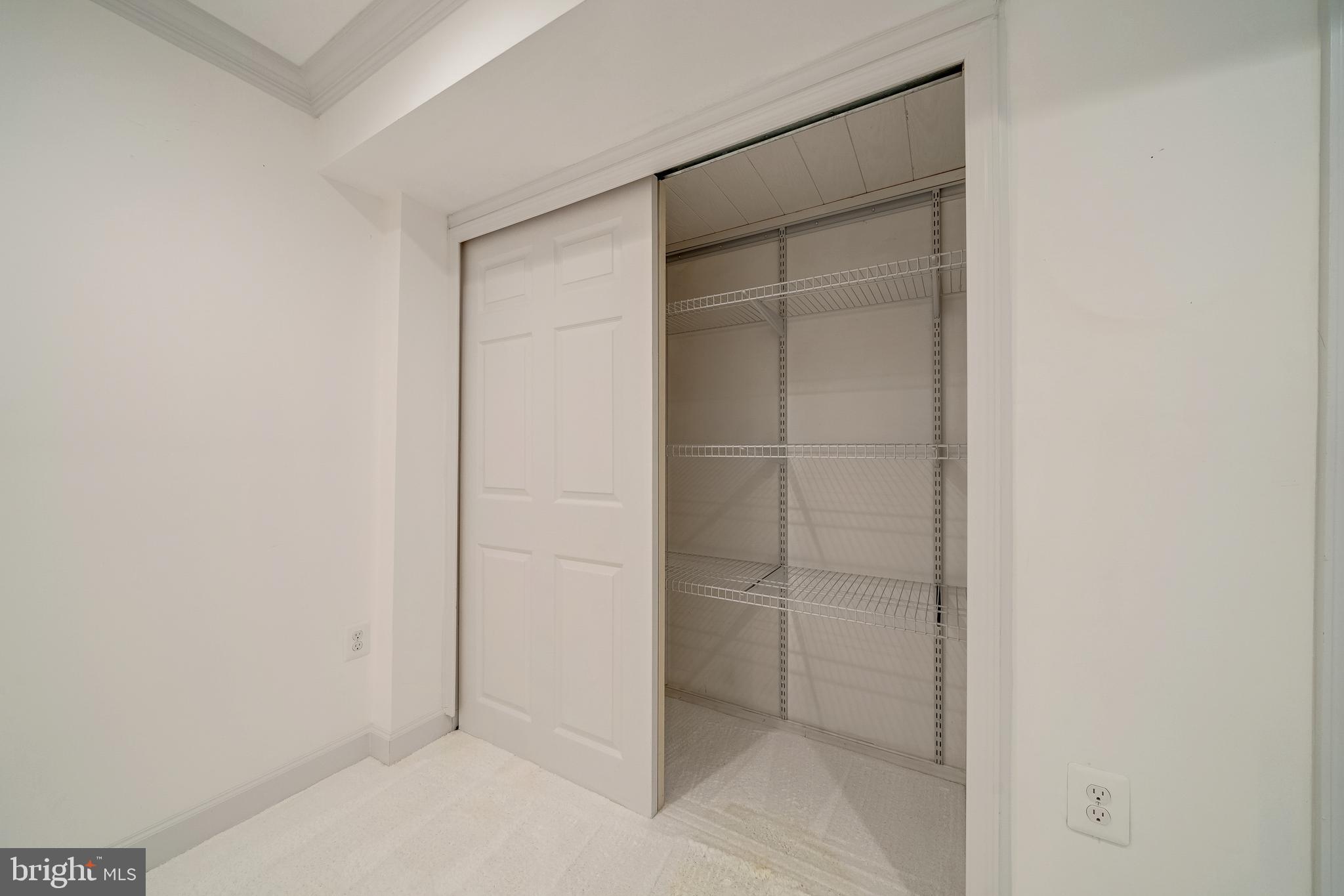 COUNTRYSIDE - Residential