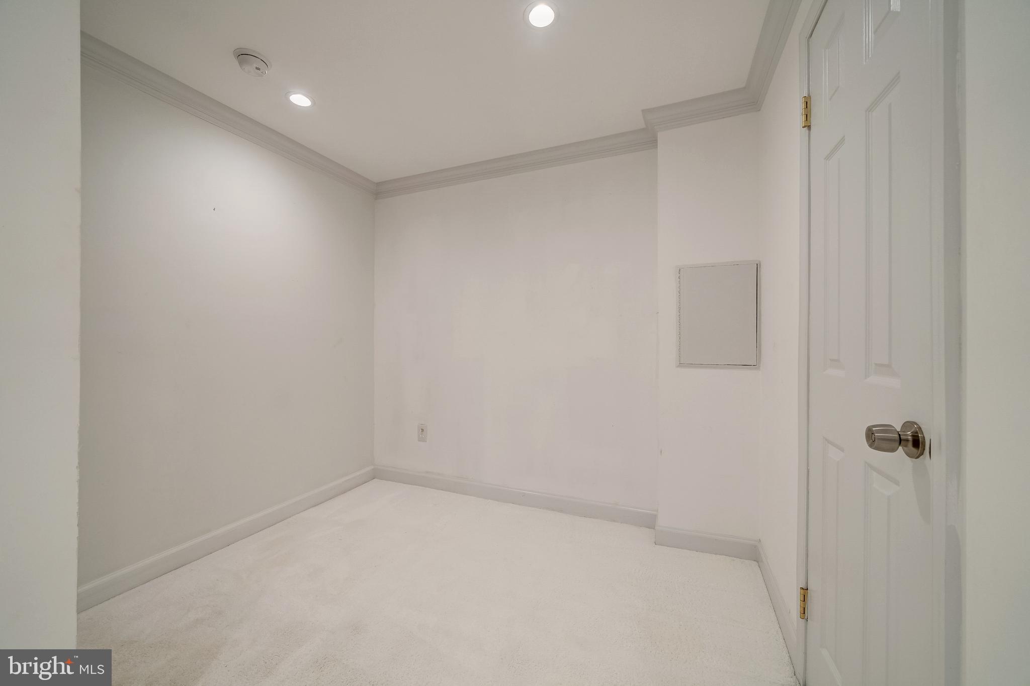 COUNTRYSIDE - Residential