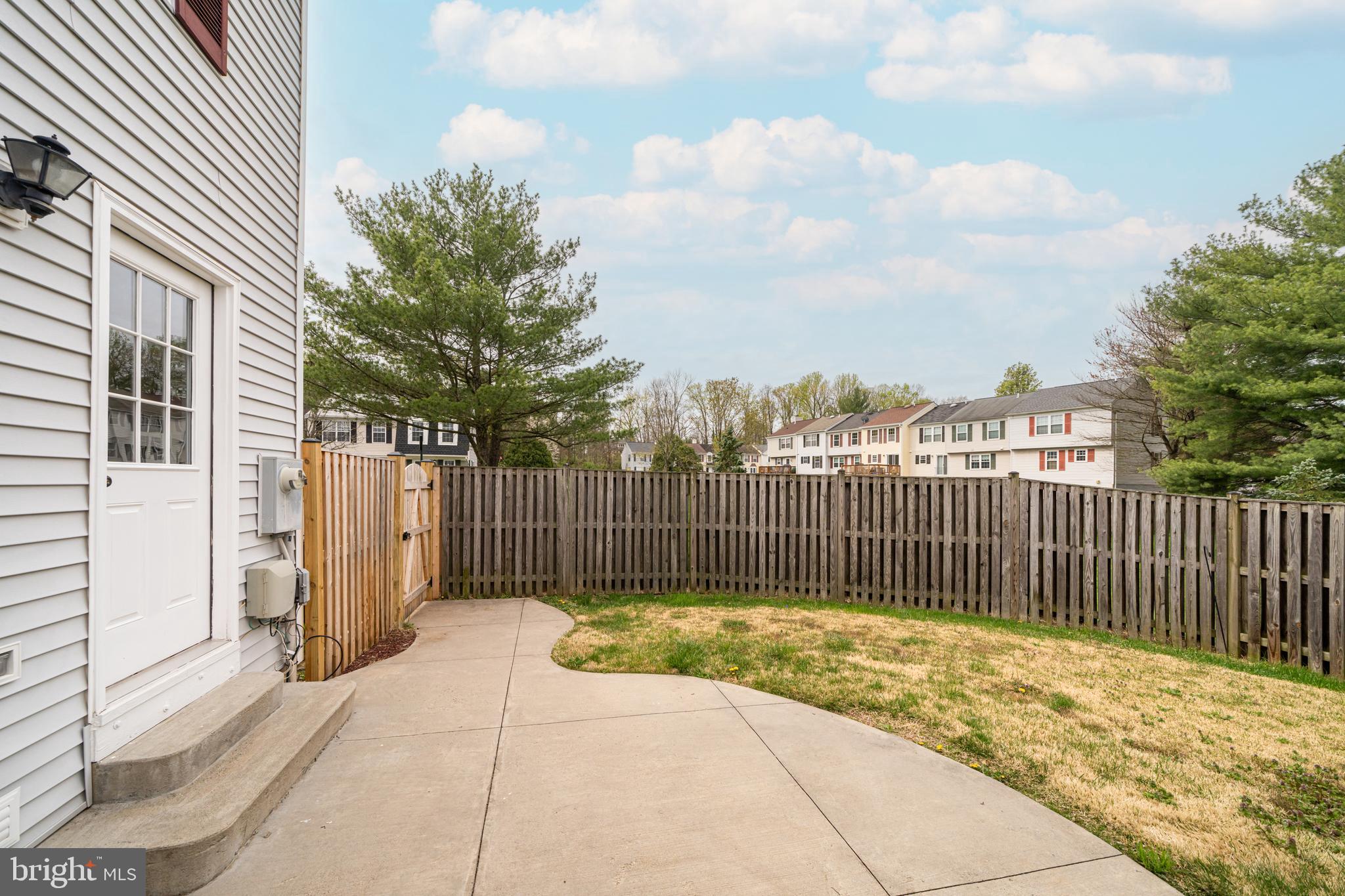 COUNTRYSIDE - Residential