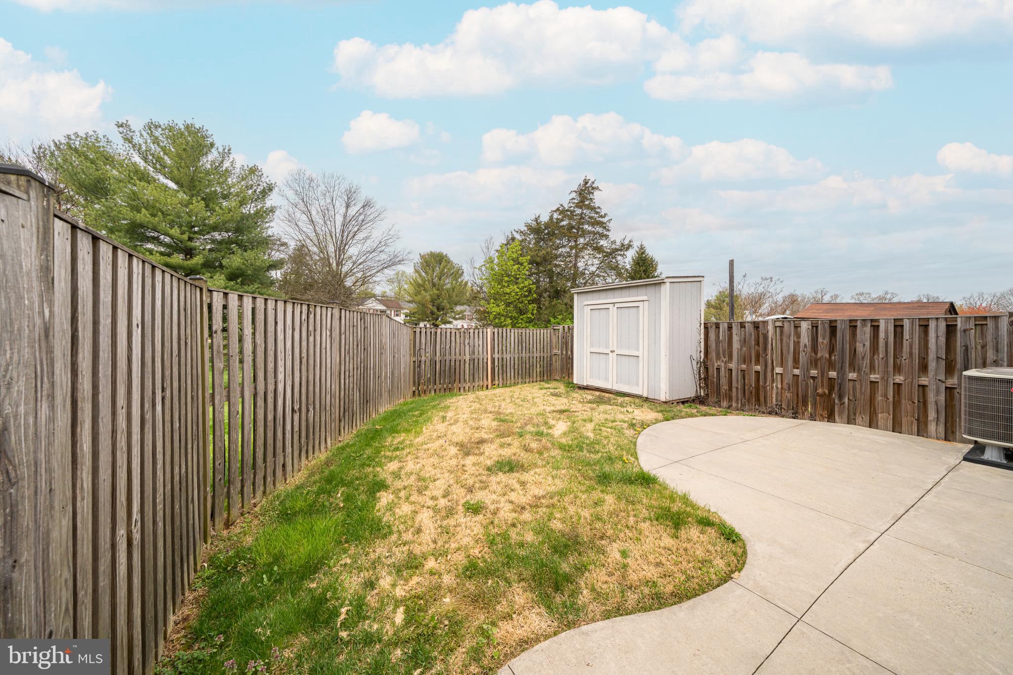 COUNTRYSIDE - Residential