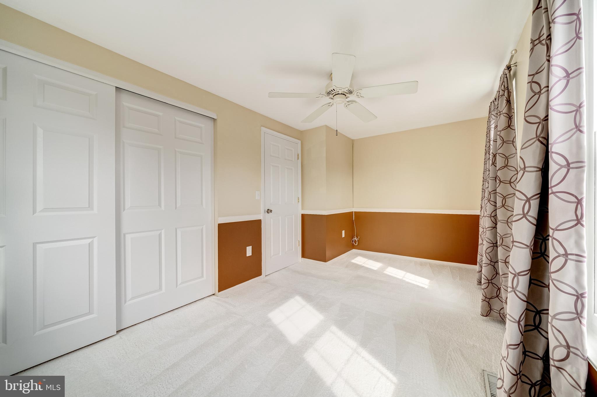 COUNTRYSIDE - Residential